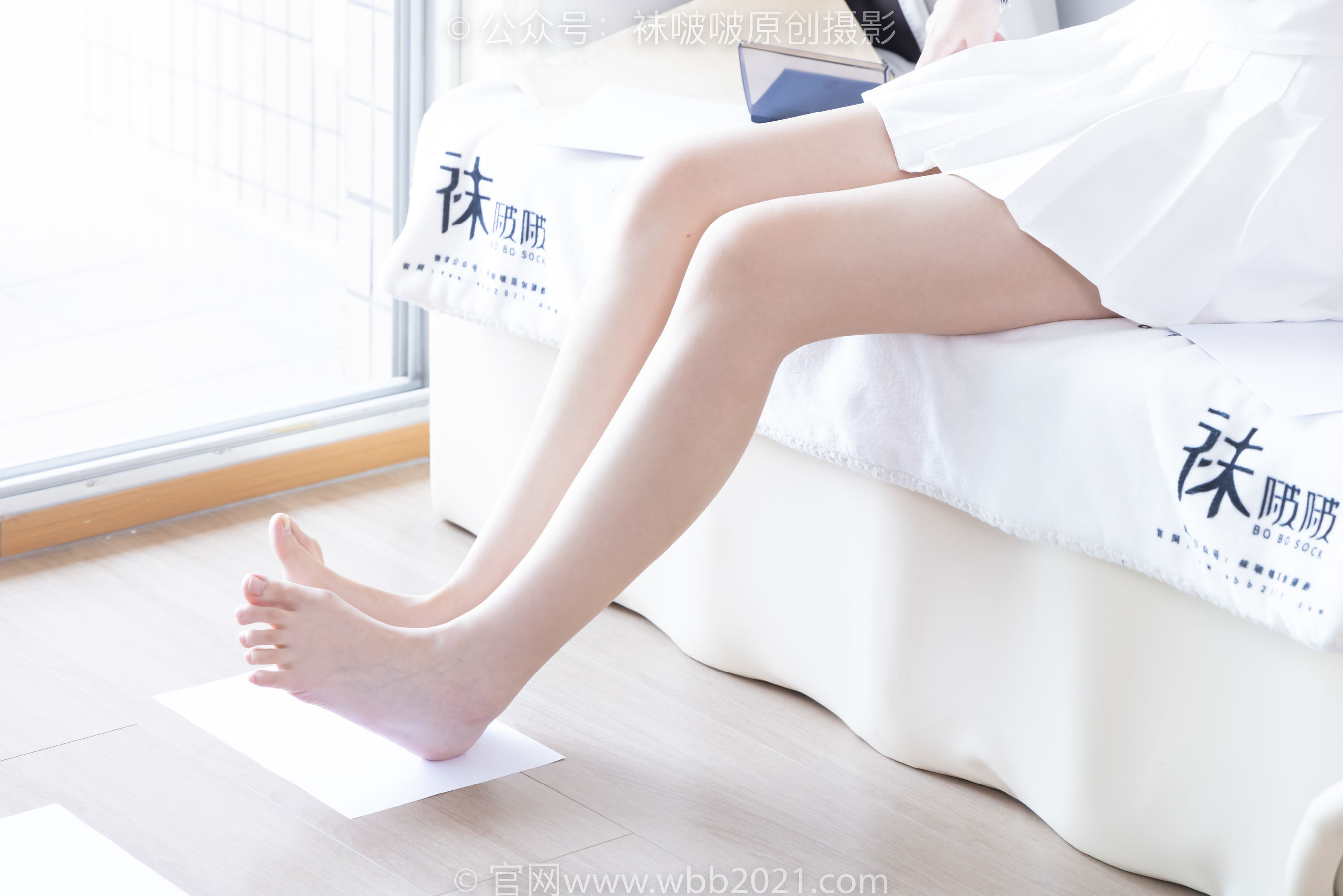 BoBoSocks袜啵啵 No.558 小甜豆 - 帆布鞋、黑丝、裸足/(155P)
