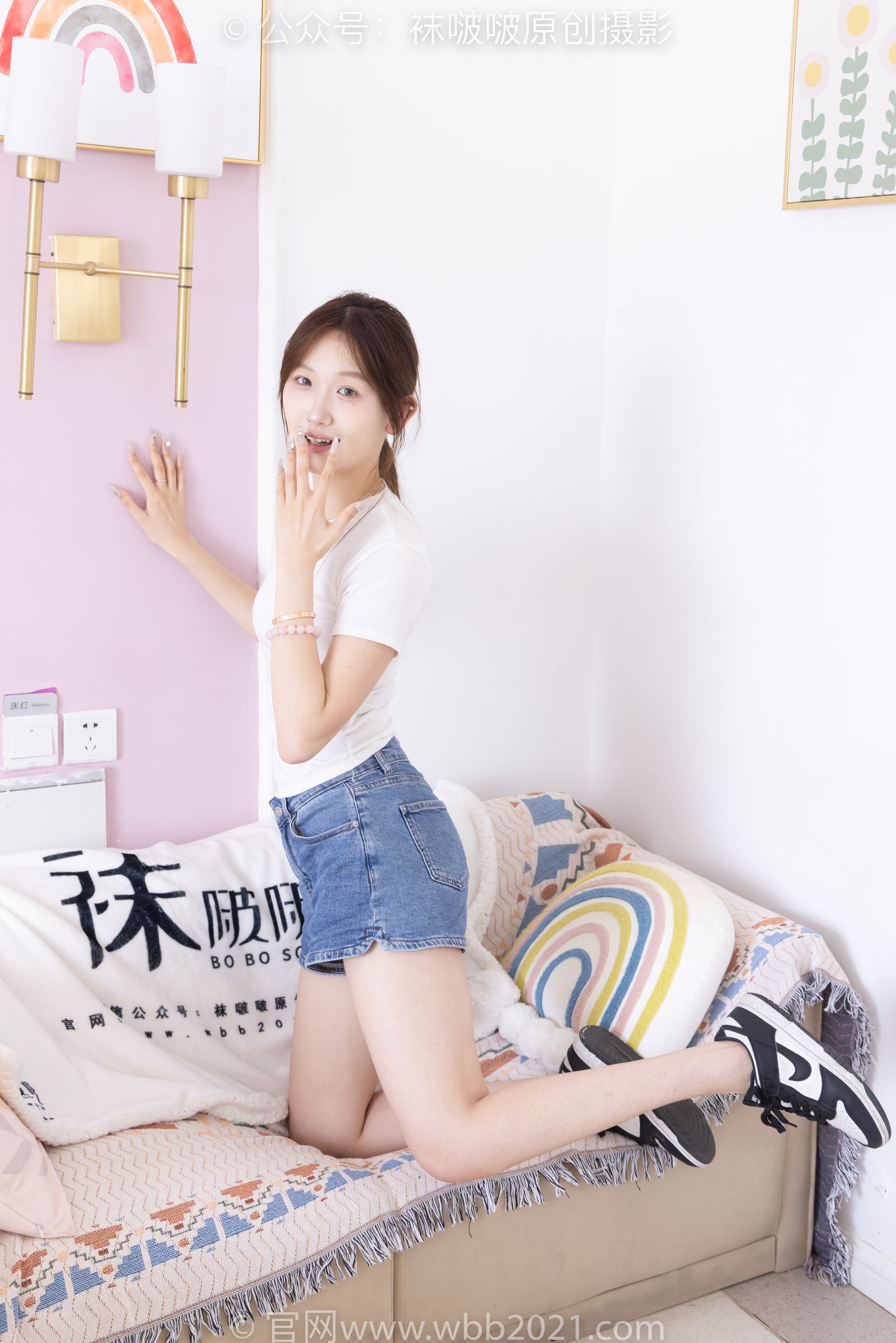 BoBoSocks袜啵啵 No.553 香菜 - 板鞋、短白棉袜、裸足/(152P)