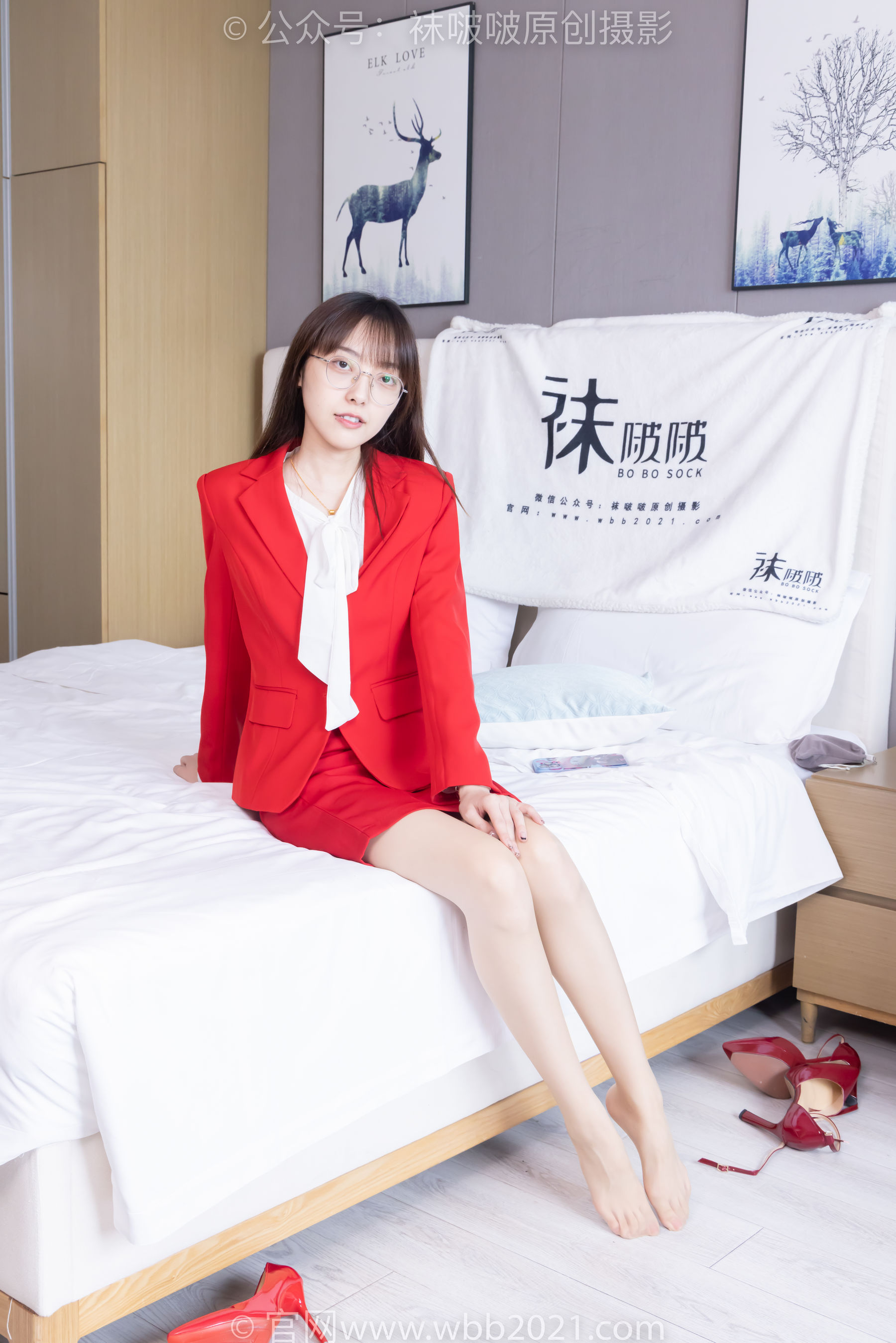 BoBoSocks袜啵啵 No.557 稚予 - 西服、两双高跟鞋、薄肉丝/(145P)