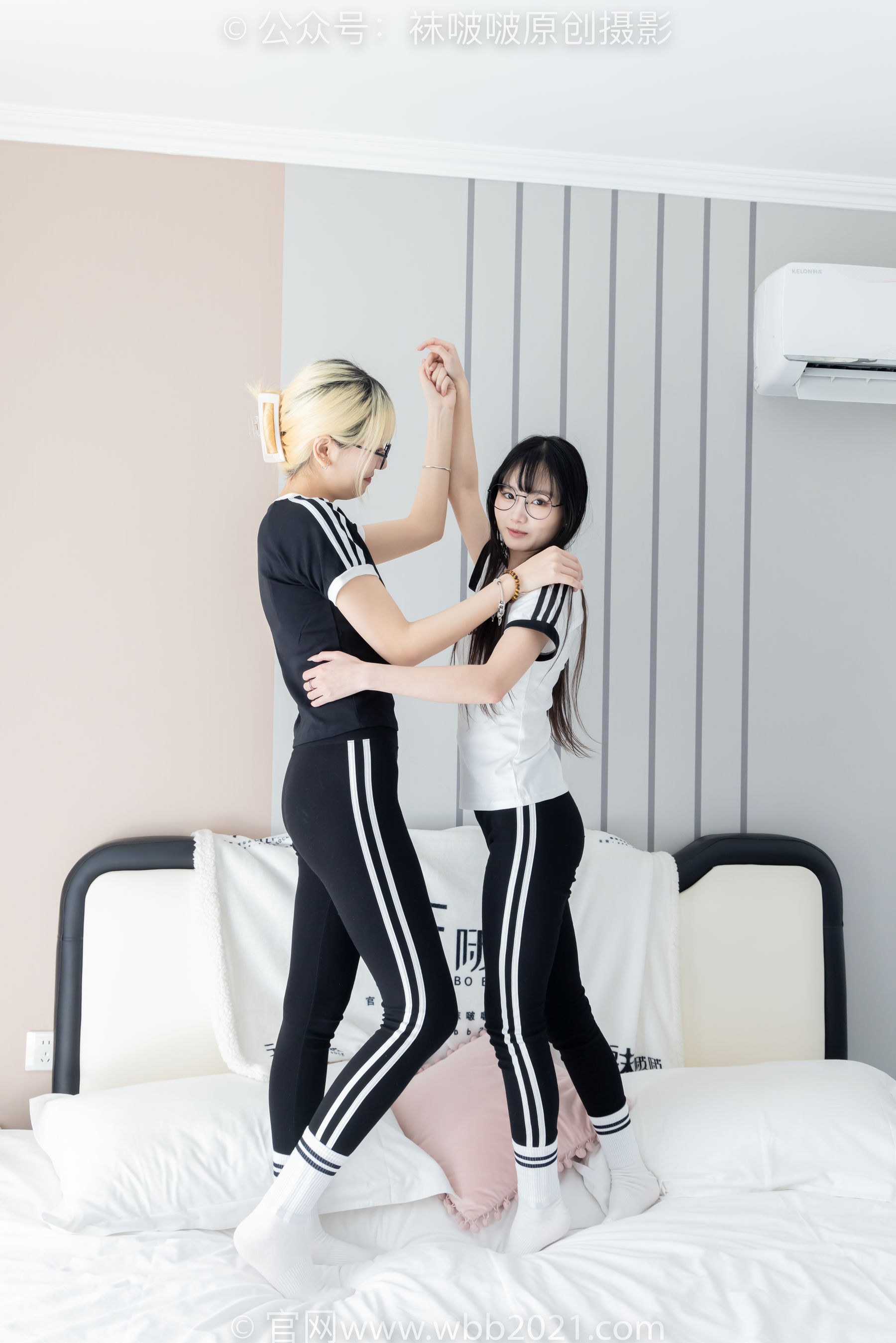 BoBoSocks袜啵啵 No.555 小甜豆&甜甜圈 - 板鞋、运动鞋、白棉袜、裸足/(154P)