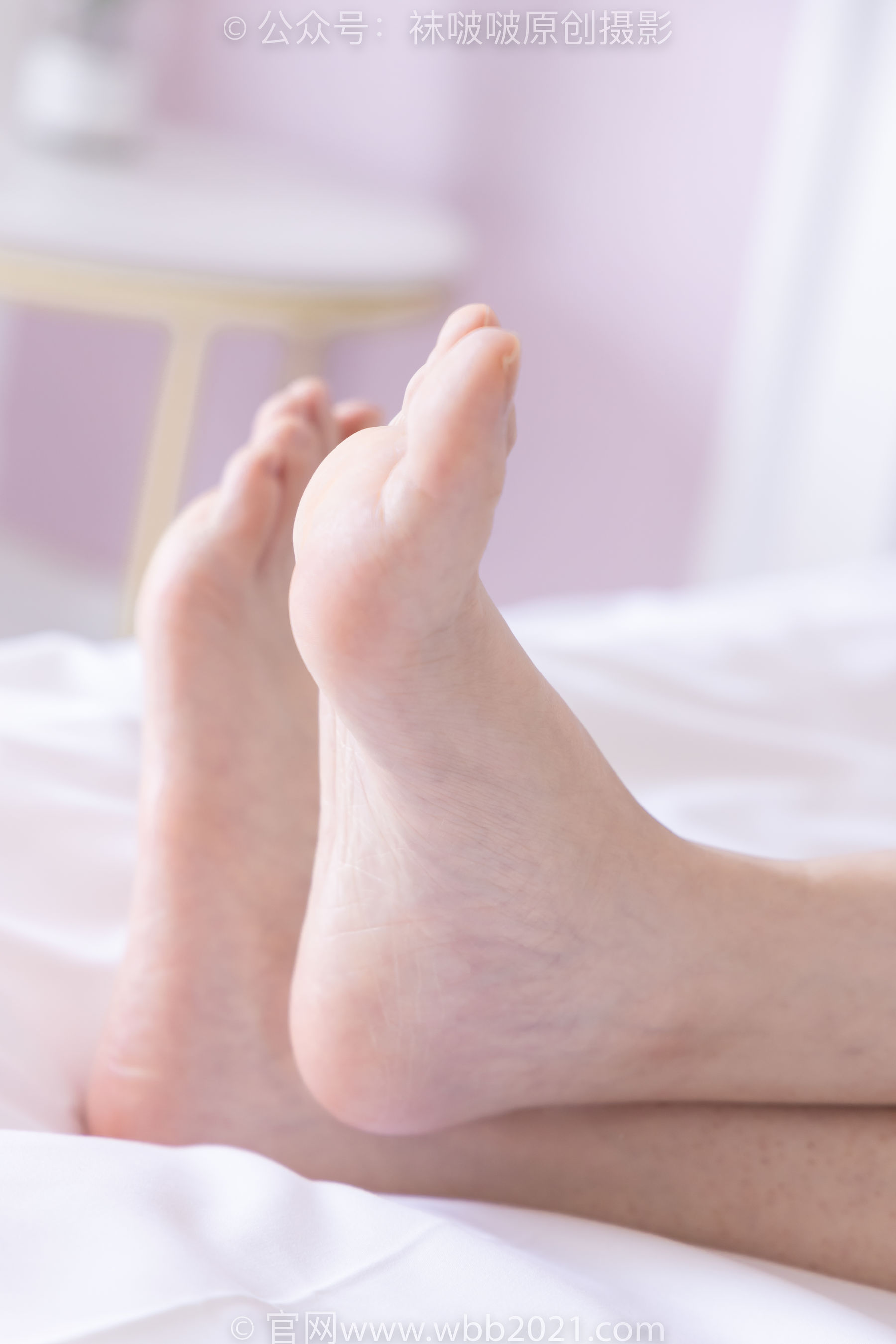 BoBoSocks袜啵啵 No.553 香菜 - 板鞋、短白棉袜、裸足/(152P)