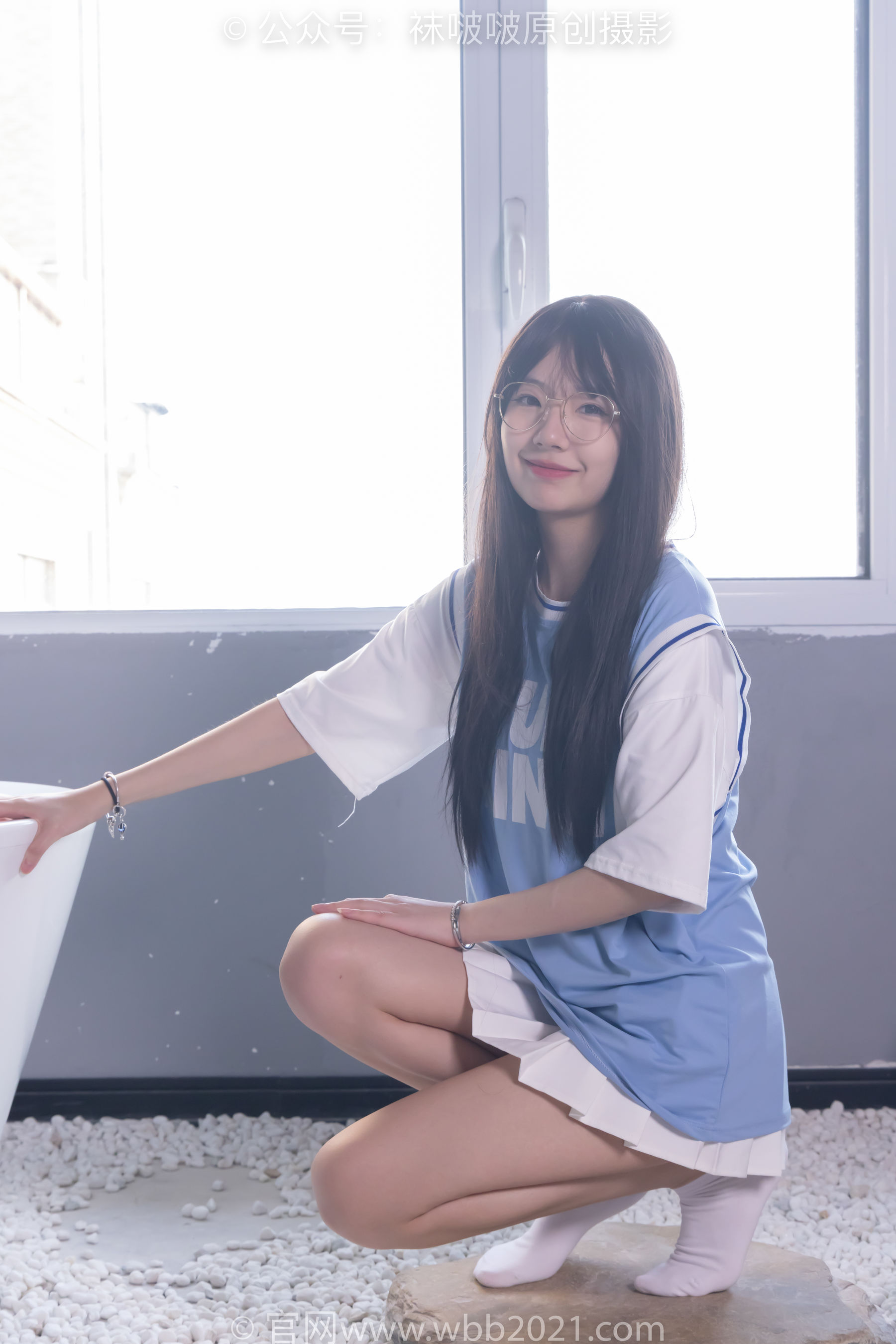 BoBoSocks袜啵啵 No.561 小甜豆 - 板鞋、短白棉袜、裸足/(155P)