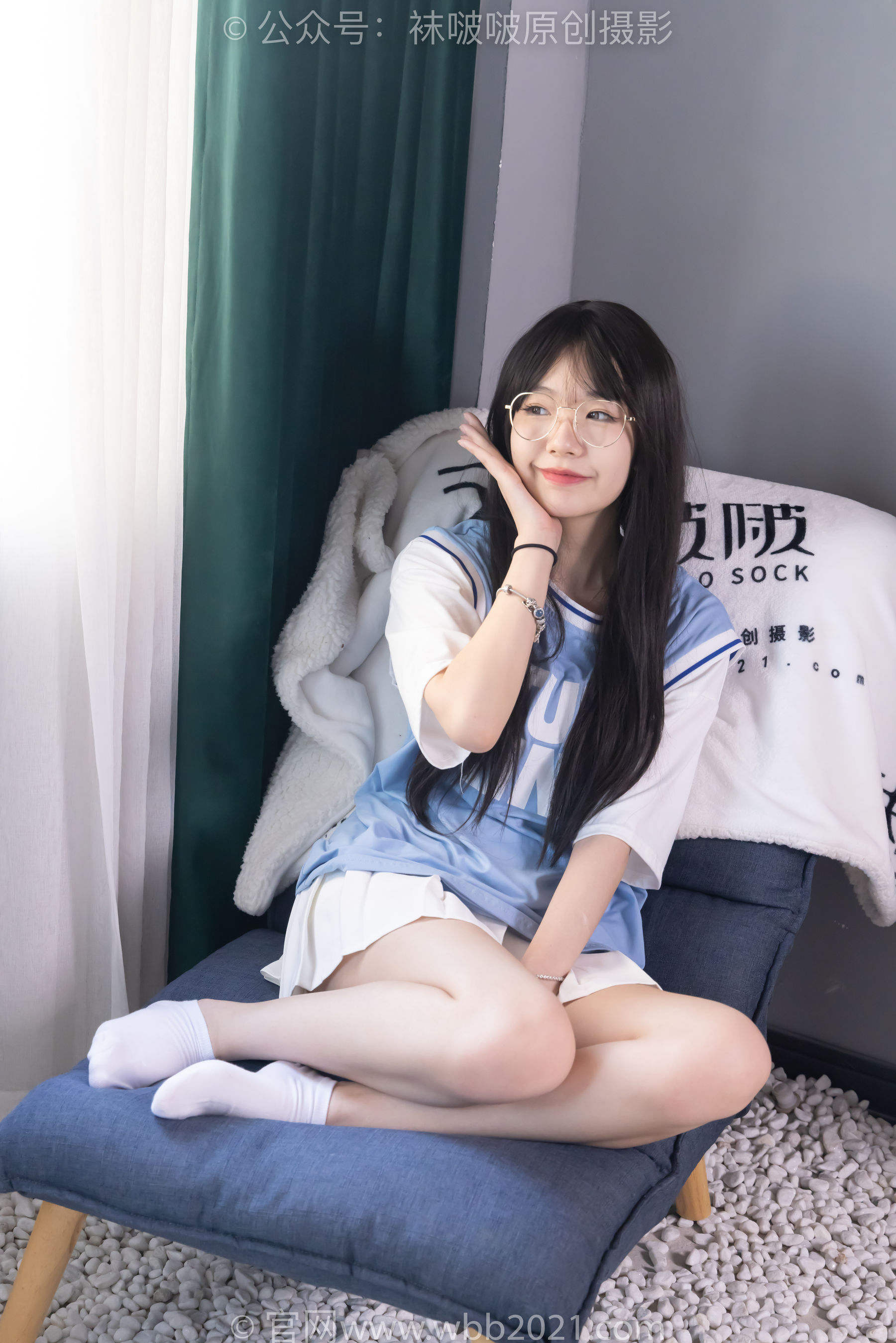 BoBoSocks袜啵啵 No.561 小甜豆 - 板鞋、短白棉袜、裸足/(155P)