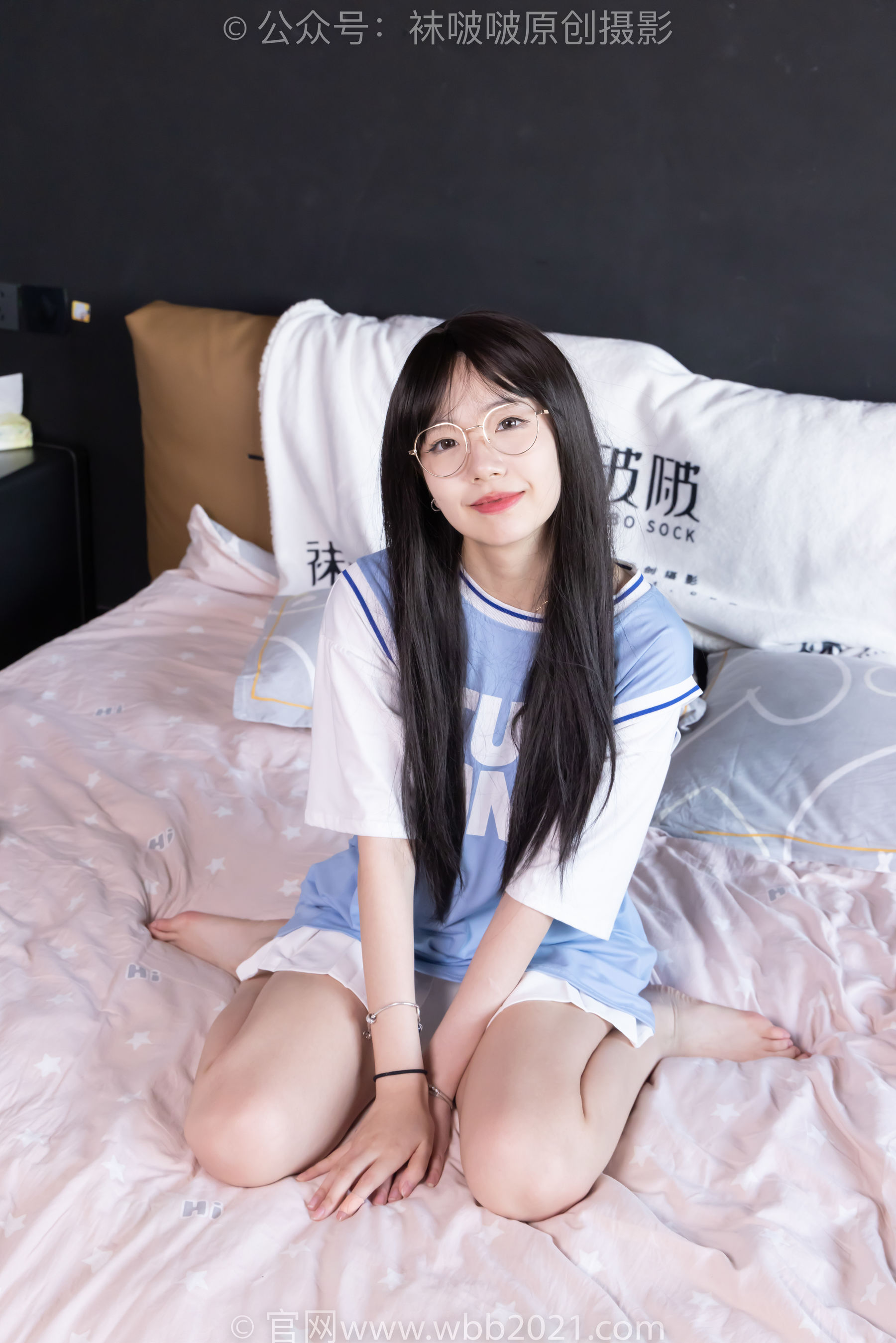 BoBoSocks袜啵啵 No.561 小甜豆 - 板鞋、短白棉袜、裸足/(155P)