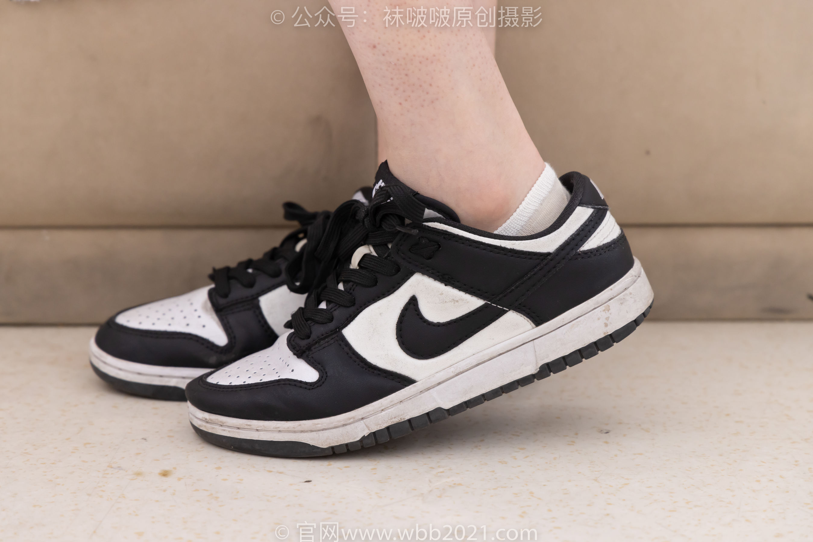 BoBoSocks袜啵啵 No.553 香菜 - 板鞋、短白棉袜、裸足/(152P)