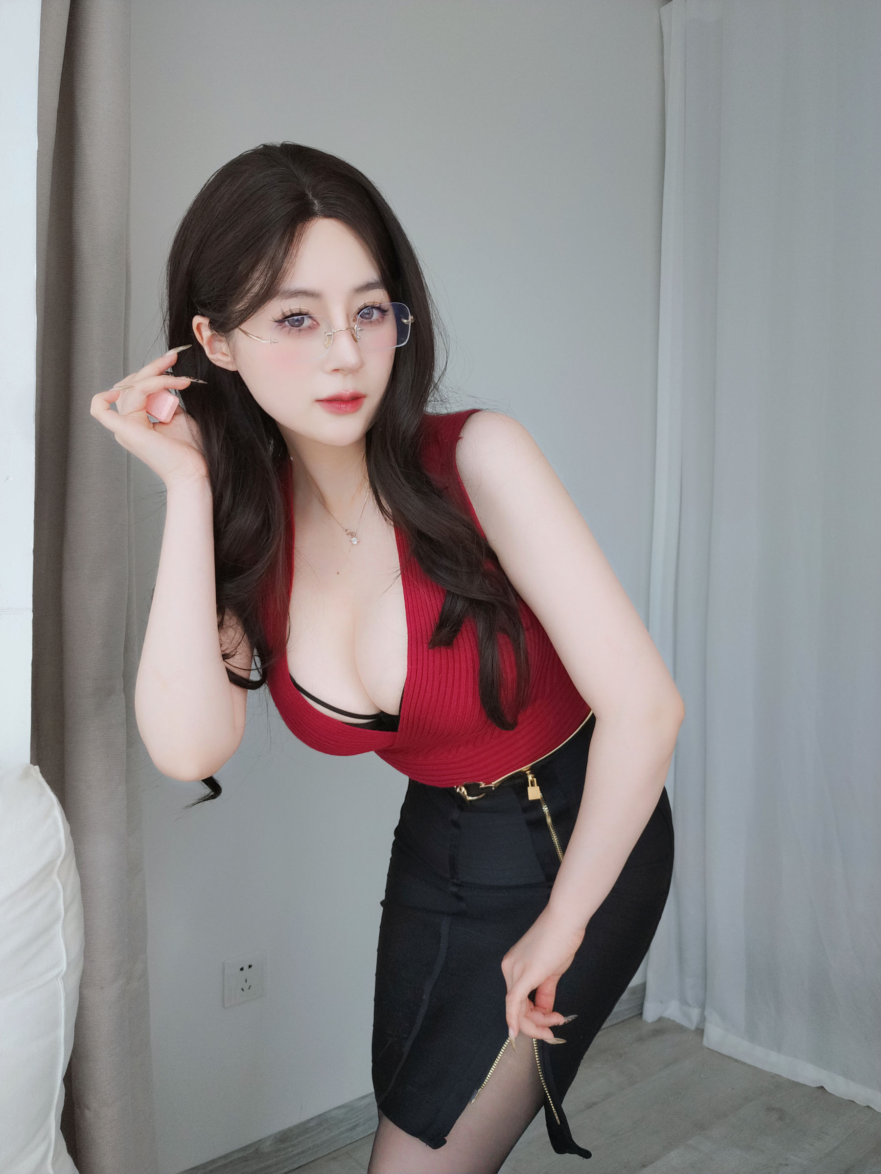 Coser小姐姐白银 [fantia] 2024年08月会员合集/(96P)