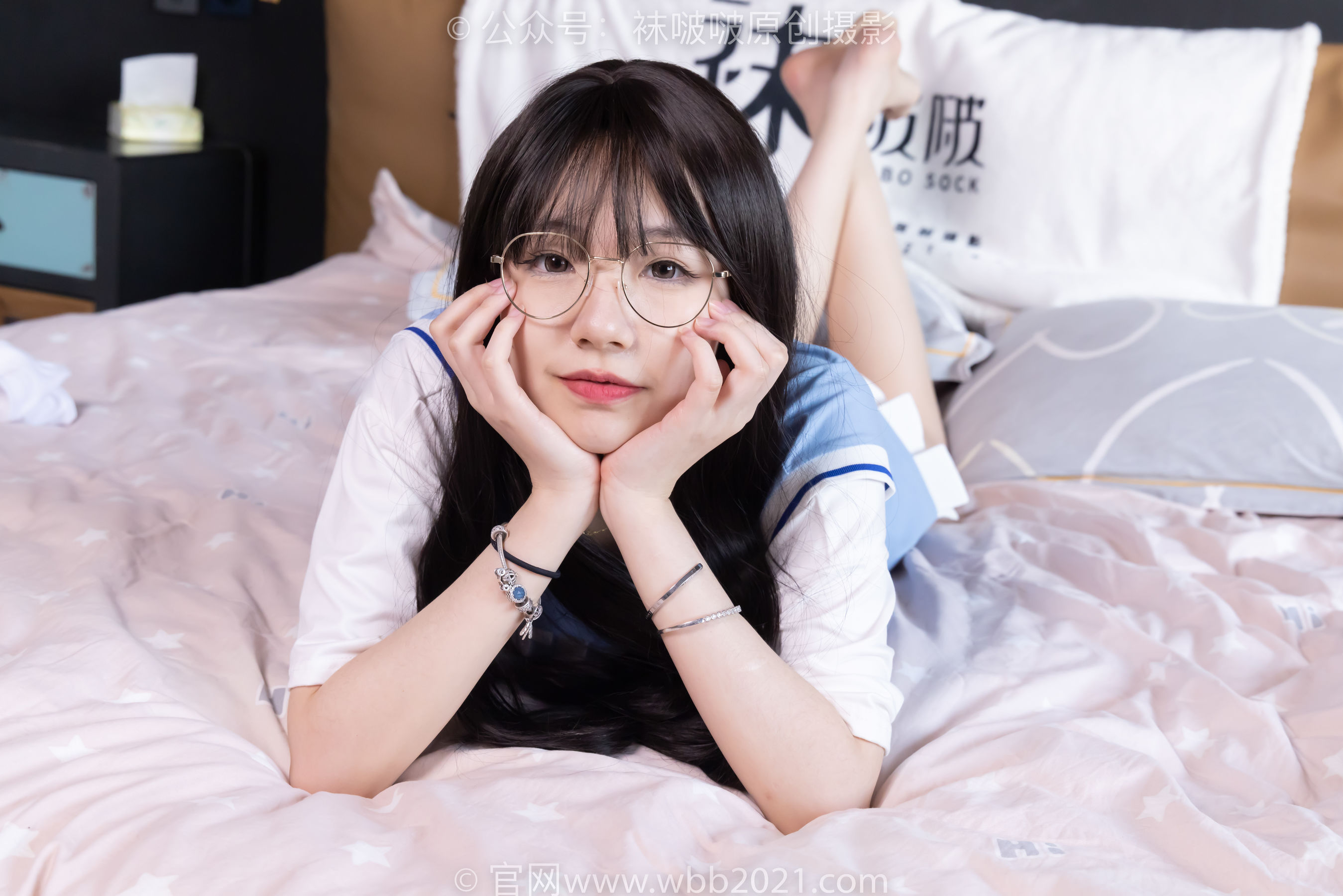 BoBoSocks袜啵啵 No.561 小甜豆 - 板鞋、短白棉袜、裸足/(155P)