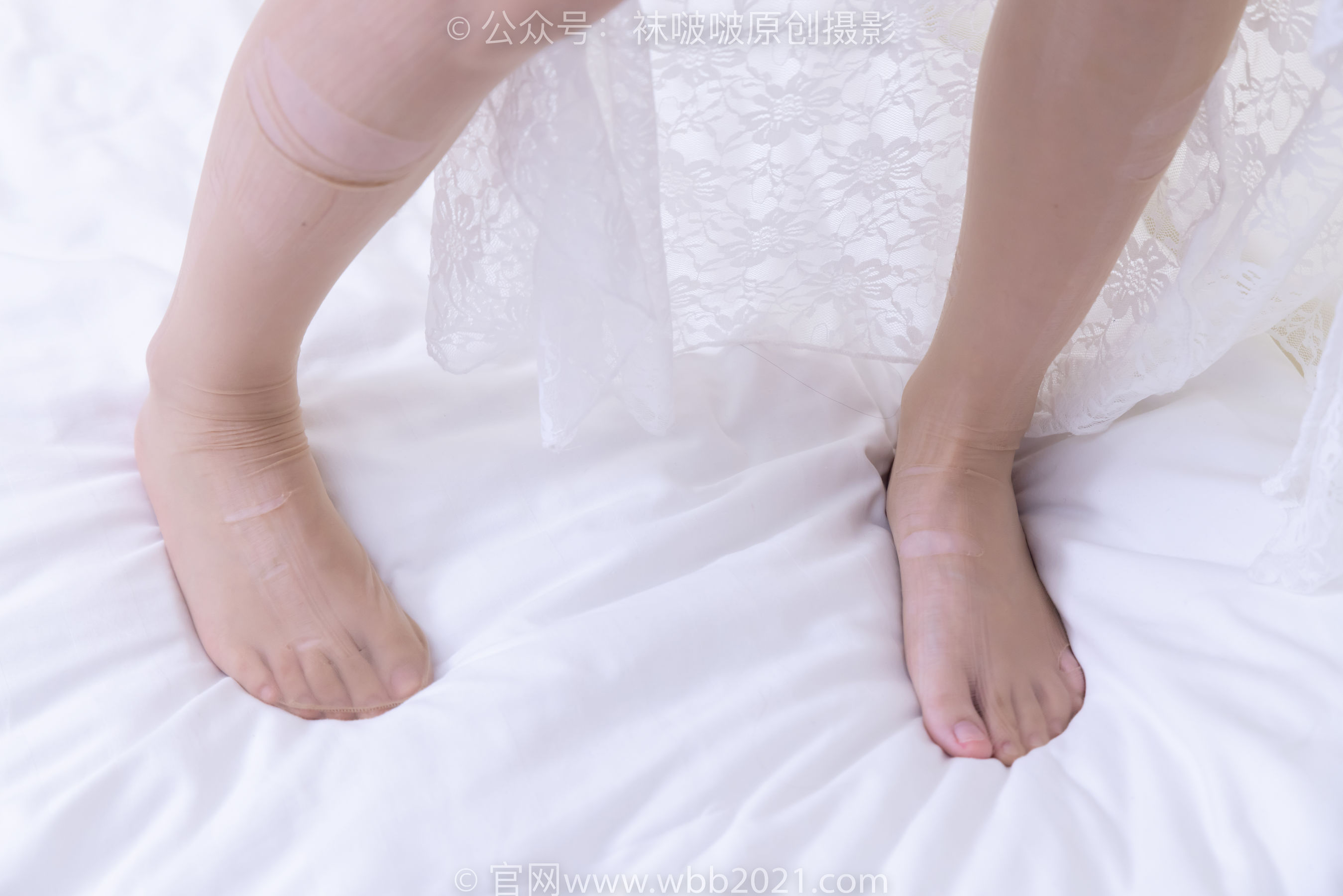 BoBoSocks袜啵啵 No.542 甜甜圈 高跟鞋、薄黑丝、薄肉丝、裸足、撕丝袜剧情/(160P)