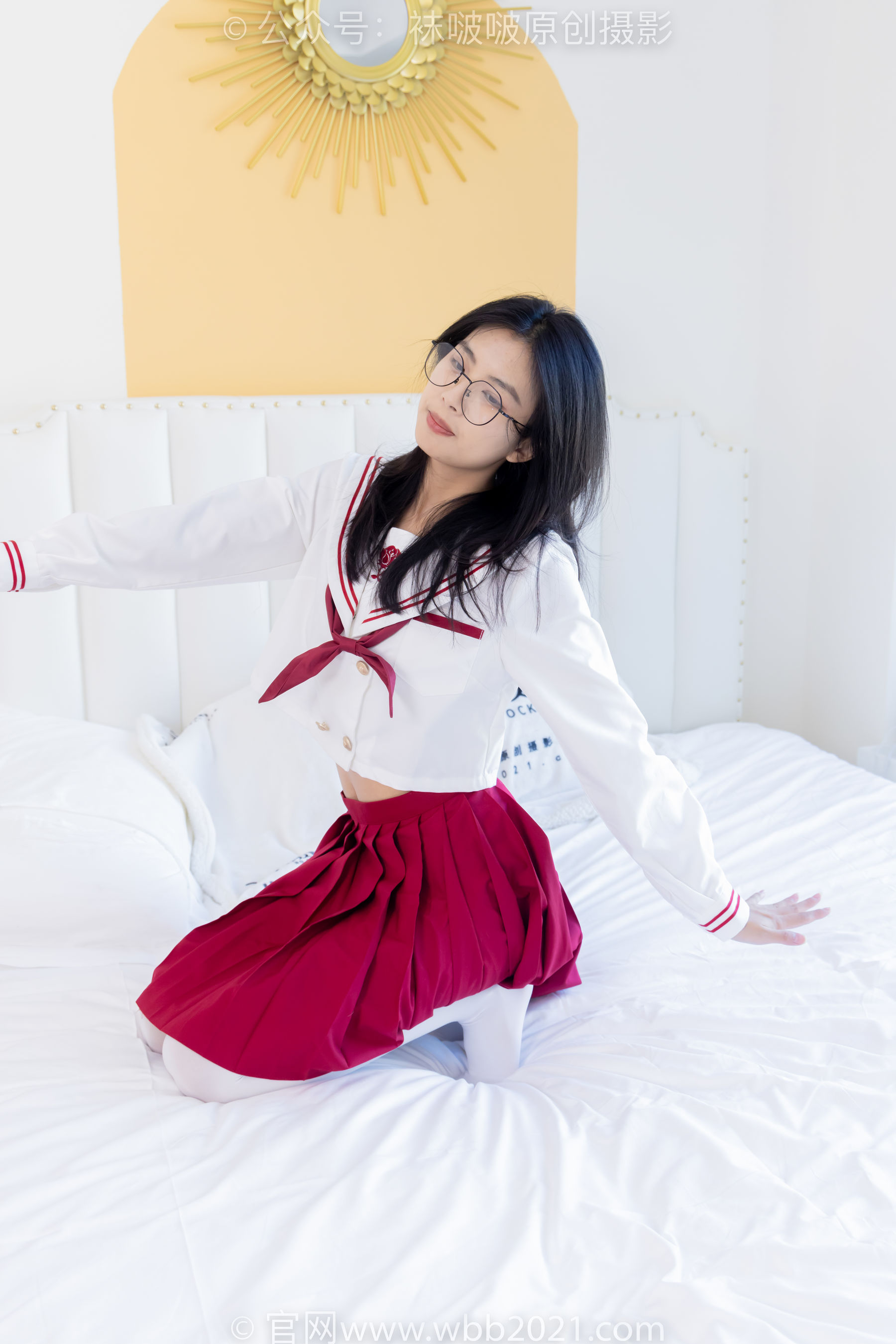 BoBoSocks袜啵啵 No.545 奶油 - 白色马丁靴、厚白丝、jk制服、瑜伽动作时用老头乐挠脚剧情/(144P)