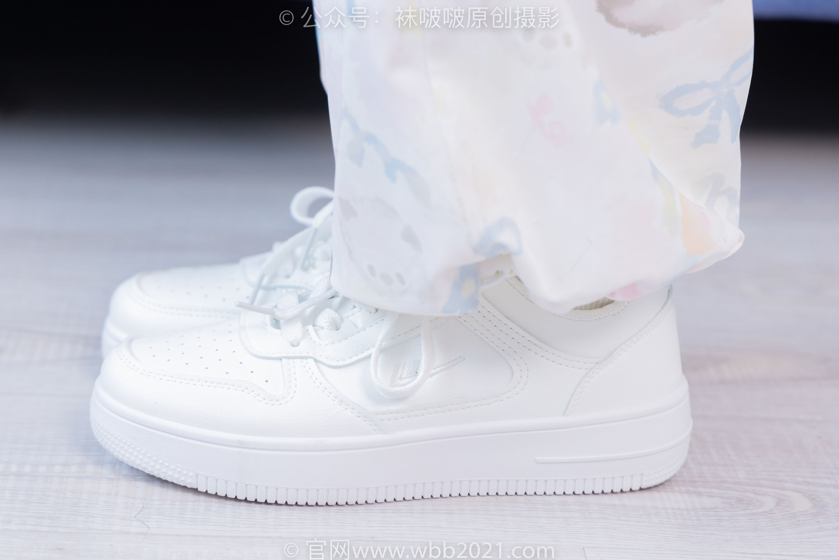 BoBoSocks袜啵啵 No.550 甜甜圈 - 板鞋自然穿脏白棉袜/(148P)