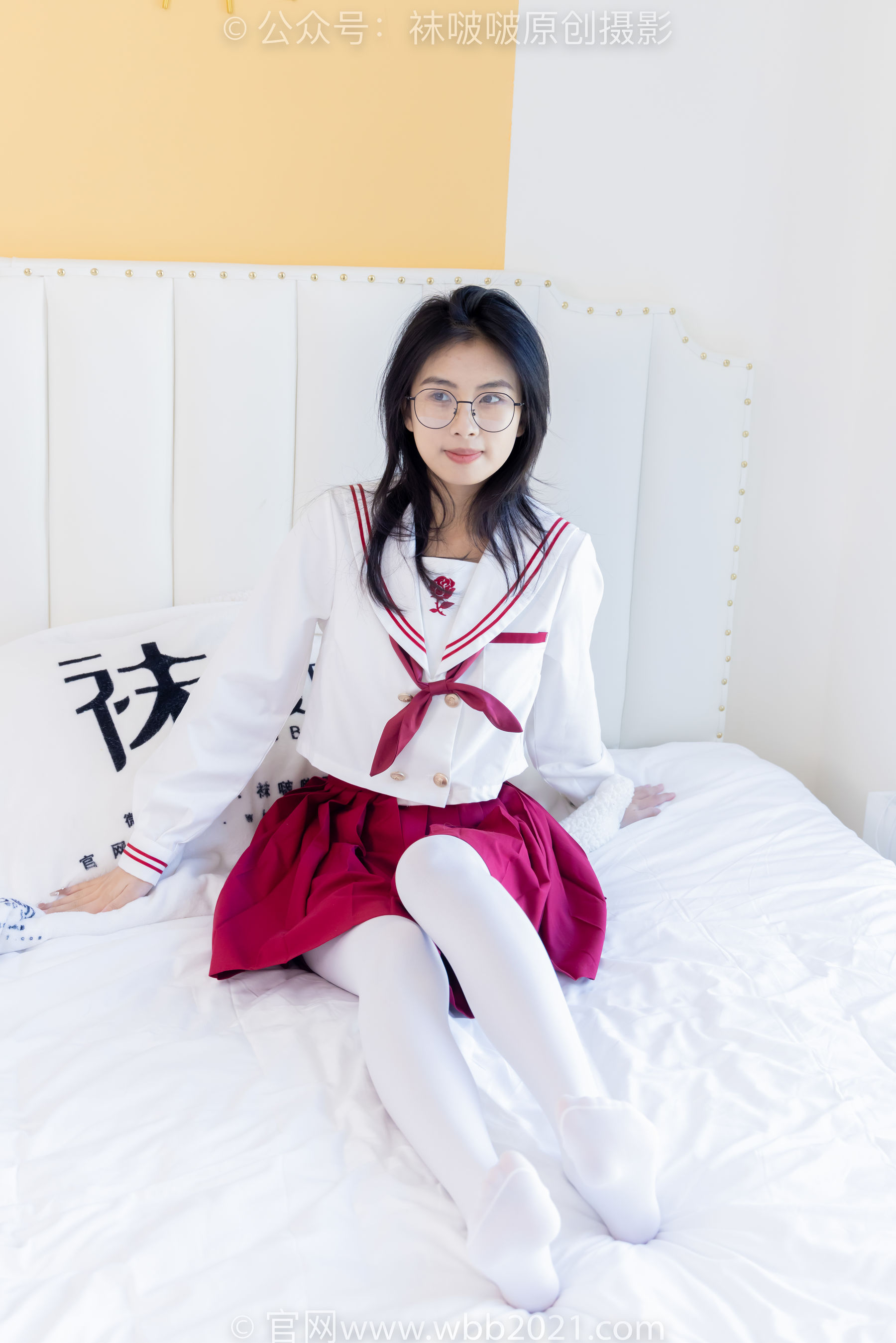 BoBoSocks袜啵啵 No.545 奶油 - 白色马丁靴、厚白丝、jk制服、瑜伽动作时用老头乐挠脚剧情/(144P)