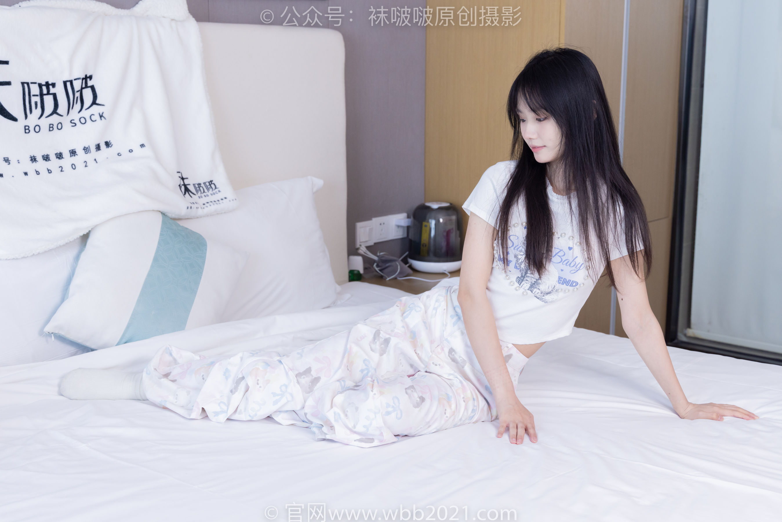 BoBoSocks袜啵啵 No.550 甜甜圈 - 板鞋自然穿脏白棉袜/(148P)