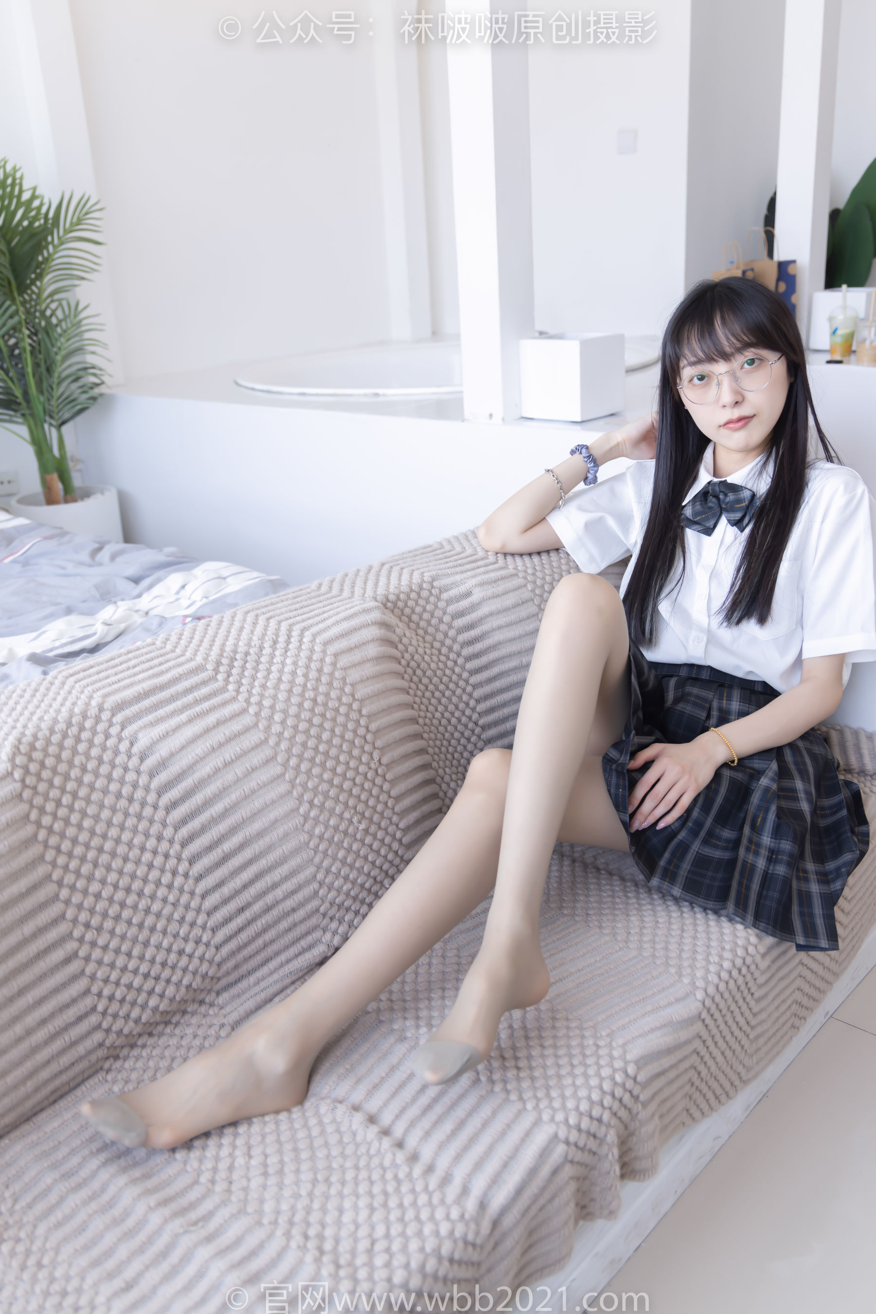 BoBoSocks袜啵啵 No.541 稚予 - 两双板鞋、薄灰丝、薄肉丝、jk制服/(140P)