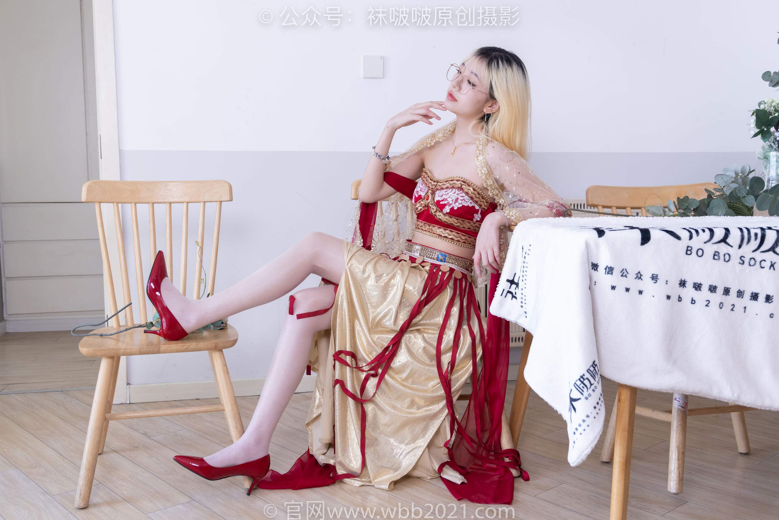 BoBoSocks袜啵啵 No.540 小甜豆 - 高跟鞋、油亮薄白丝/(145P)