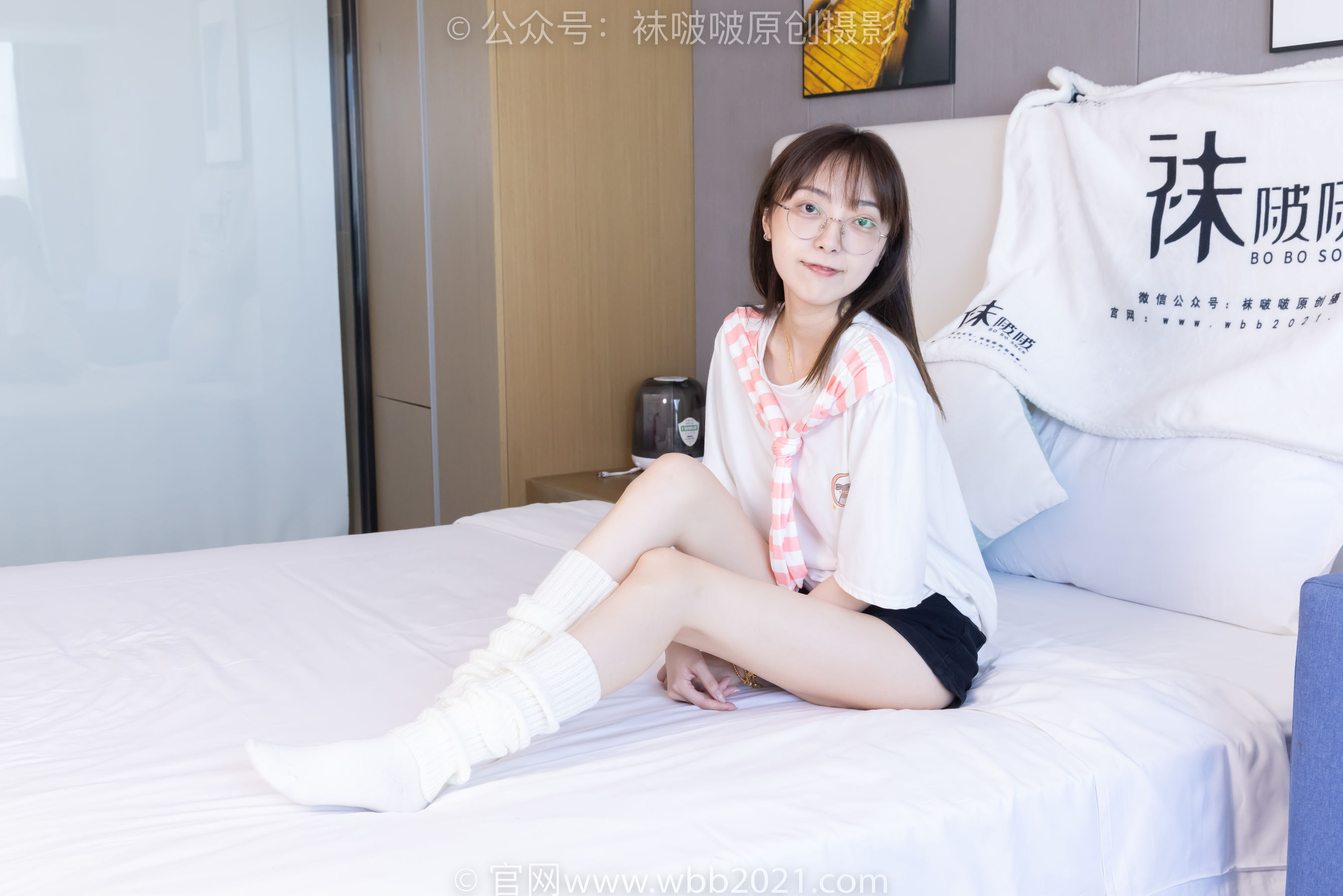 BoBoSocks袜啵啵 No.527 稚予 - 帆布鞋、堆堆袜套、白棉袜/(140P)