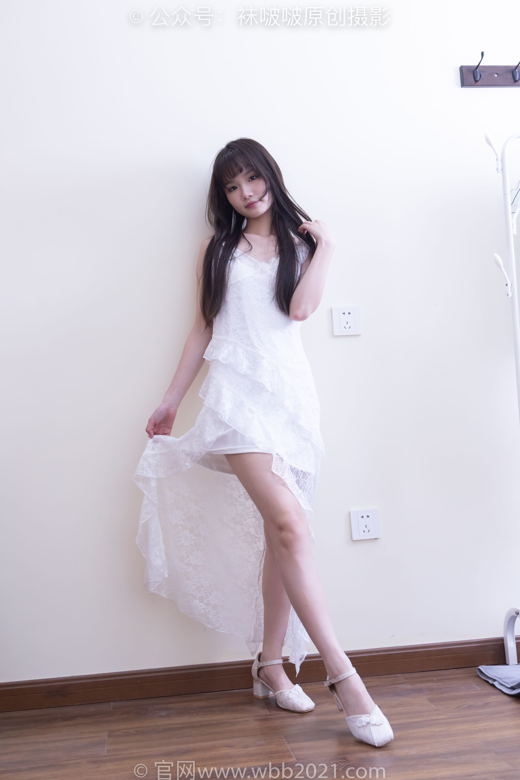 BoBoSocks袜啵啵 No.542 甜甜圈 高跟鞋、薄黑丝、薄肉丝、裸足、撕丝袜剧情/(160P)