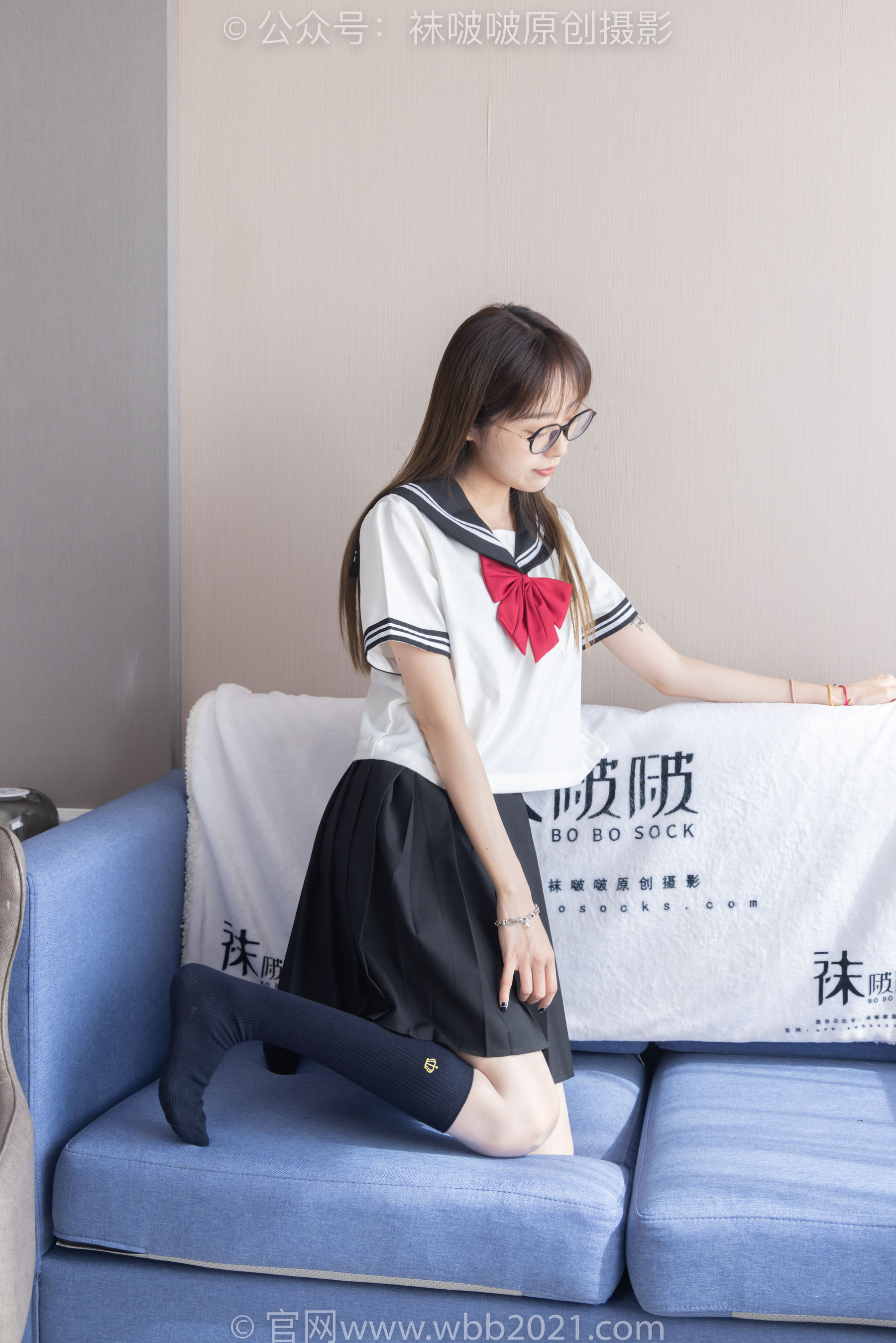 BoBoSocks袜啵啵 No.530 稚予 - 皮鞋、高跟鞋、深蓝色小腿棉袜、油亮白丝油亮肉丝、jk制服/(145P)
