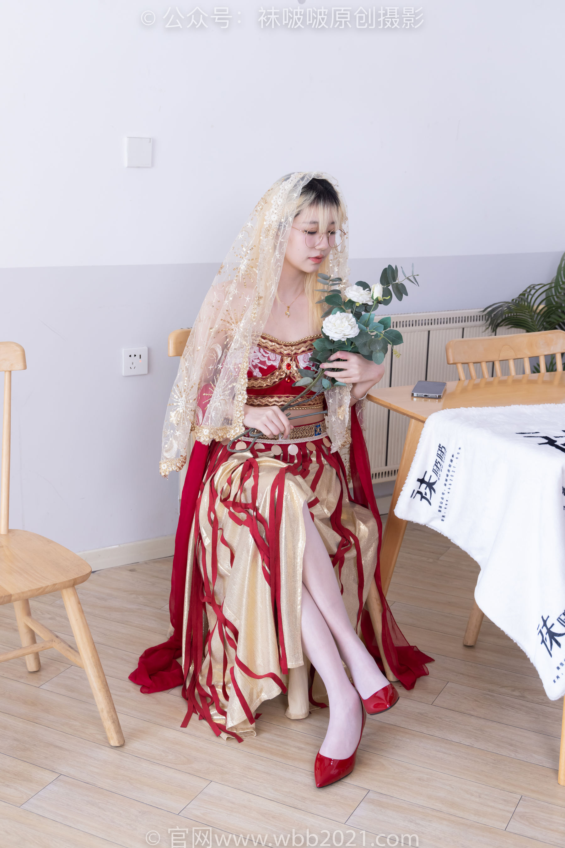 BoBoSocks袜啵啵 No.540 小甜豆 - 高跟鞋、油亮薄白丝/(145P)