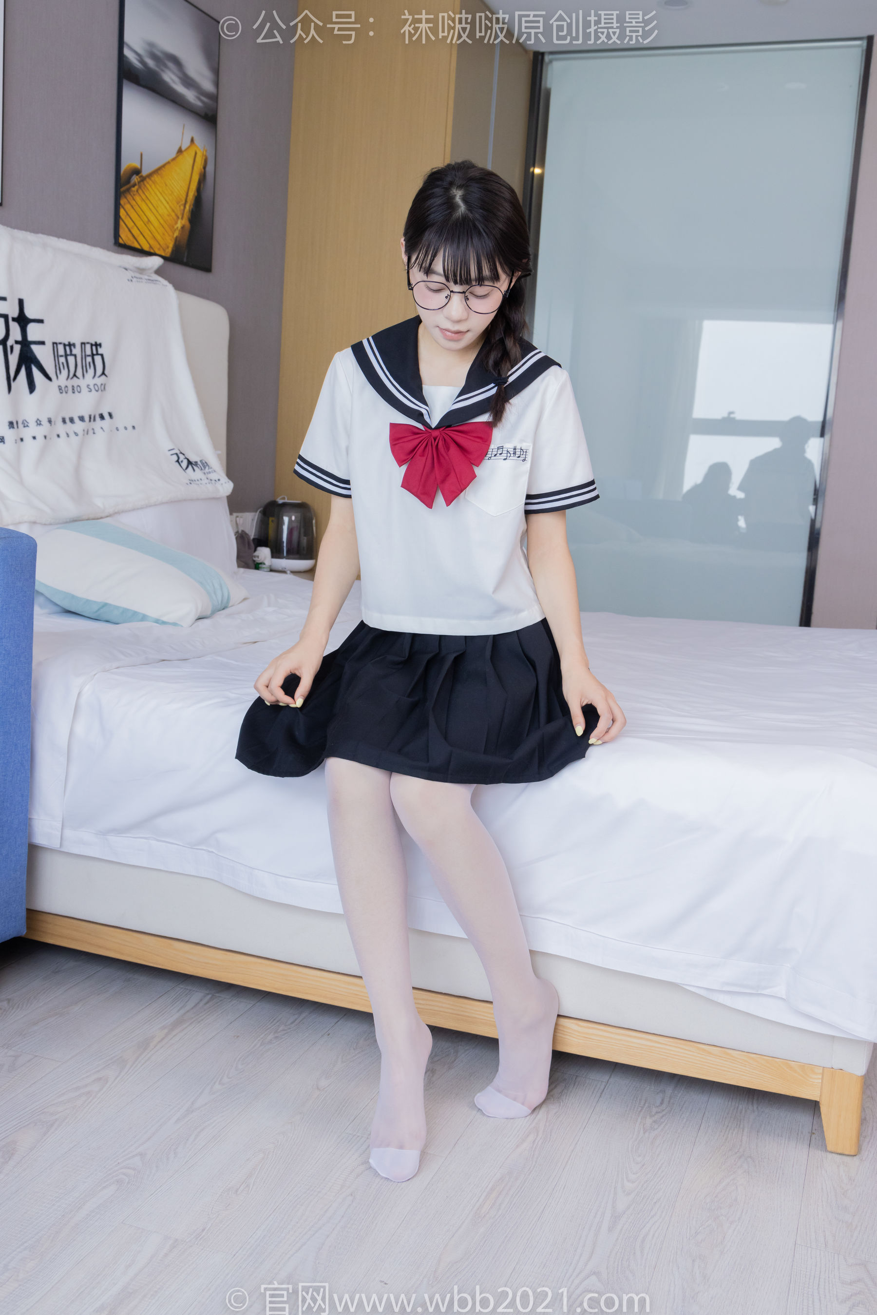 BoBoSocks袜啵啵 No.548 糯米 - 运动鞋、堆堆袜套、薄白丝、jk制服/(145P)