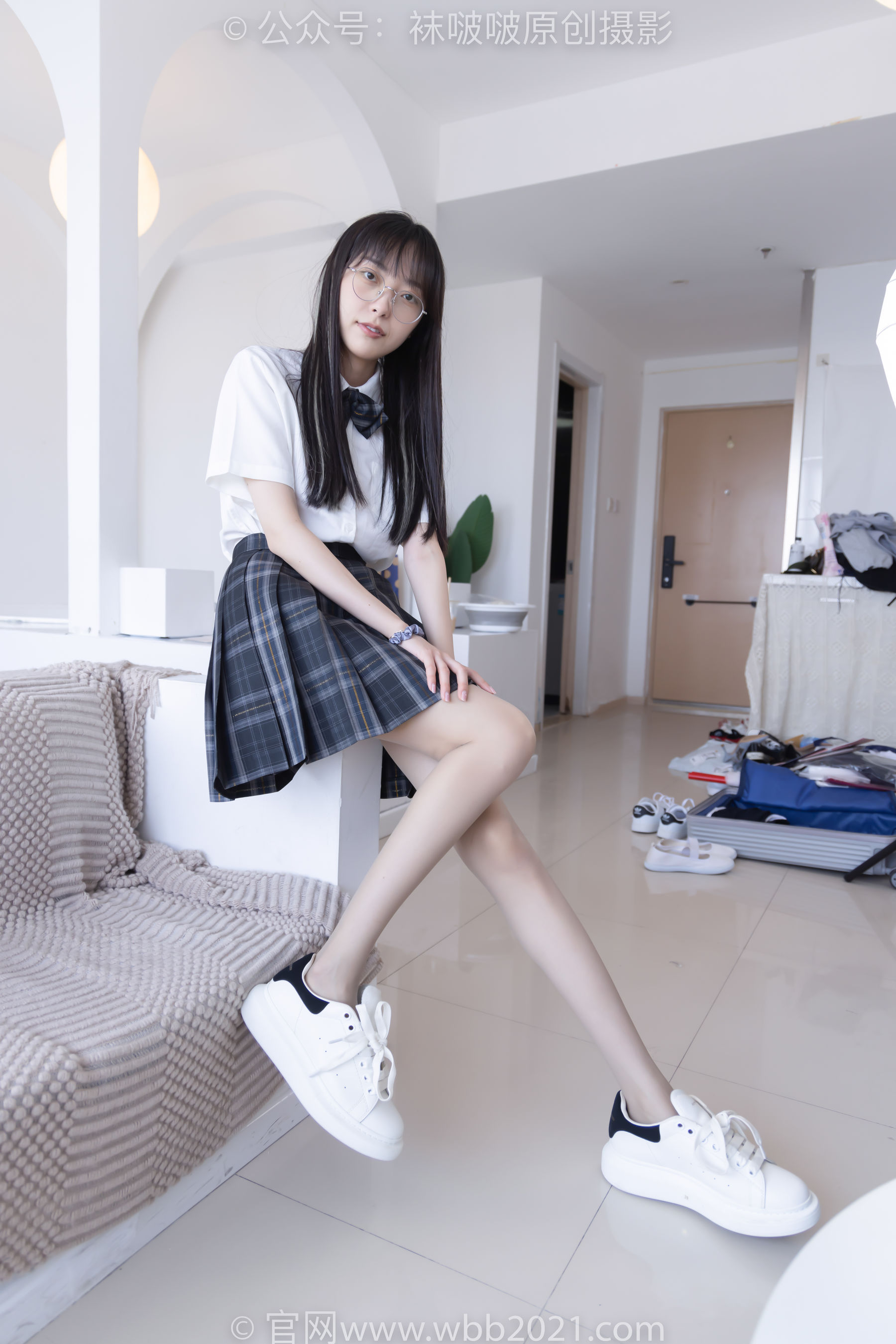 BoBoSocks袜啵啵 No.541 稚予 - 两双板鞋、薄灰丝、薄肉丝、jk制服/(140P)