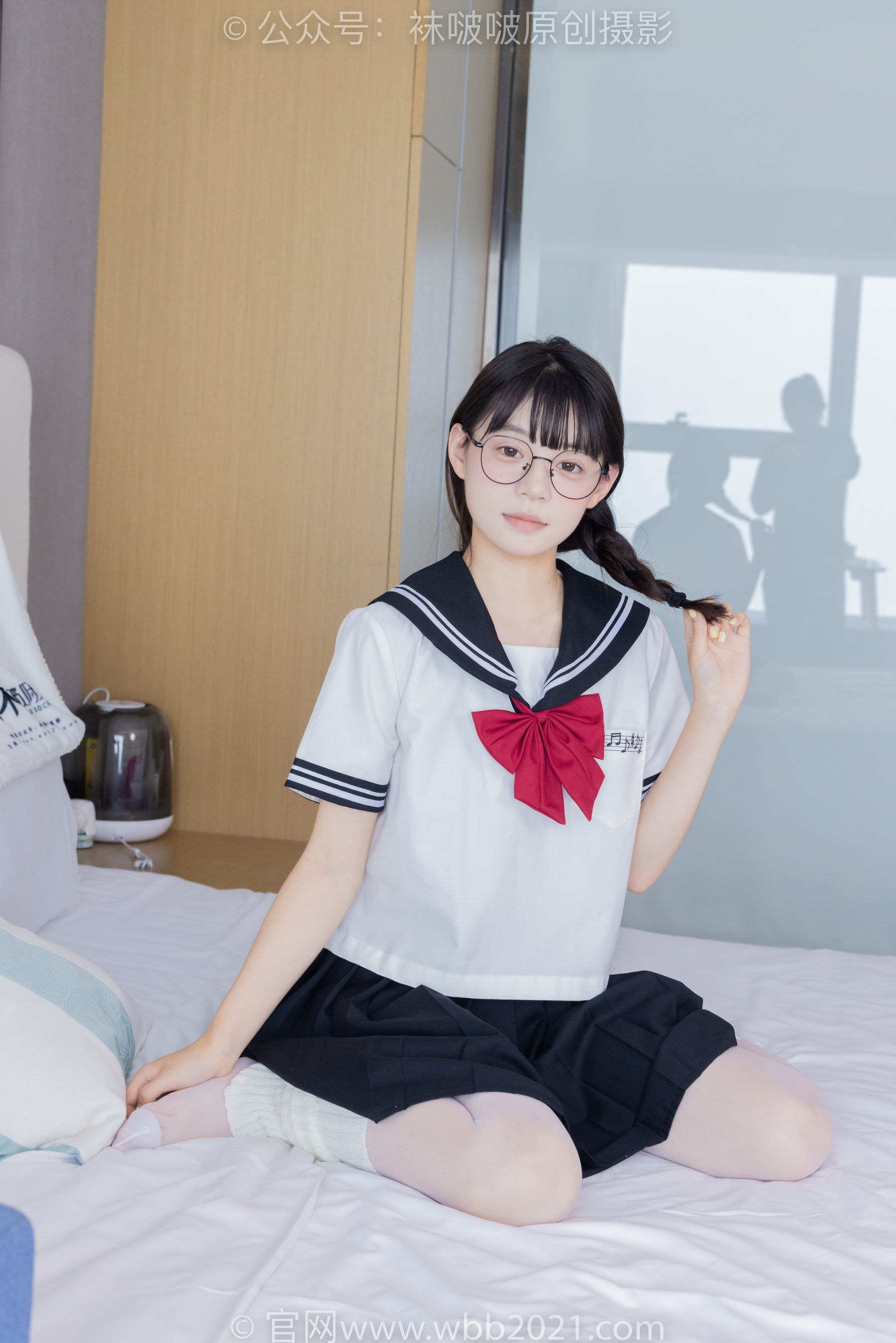 BoBoSocks袜啵啵 No.548 糯米 - 运动鞋、堆堆袜套、薄白丝、jk制服/(145P)