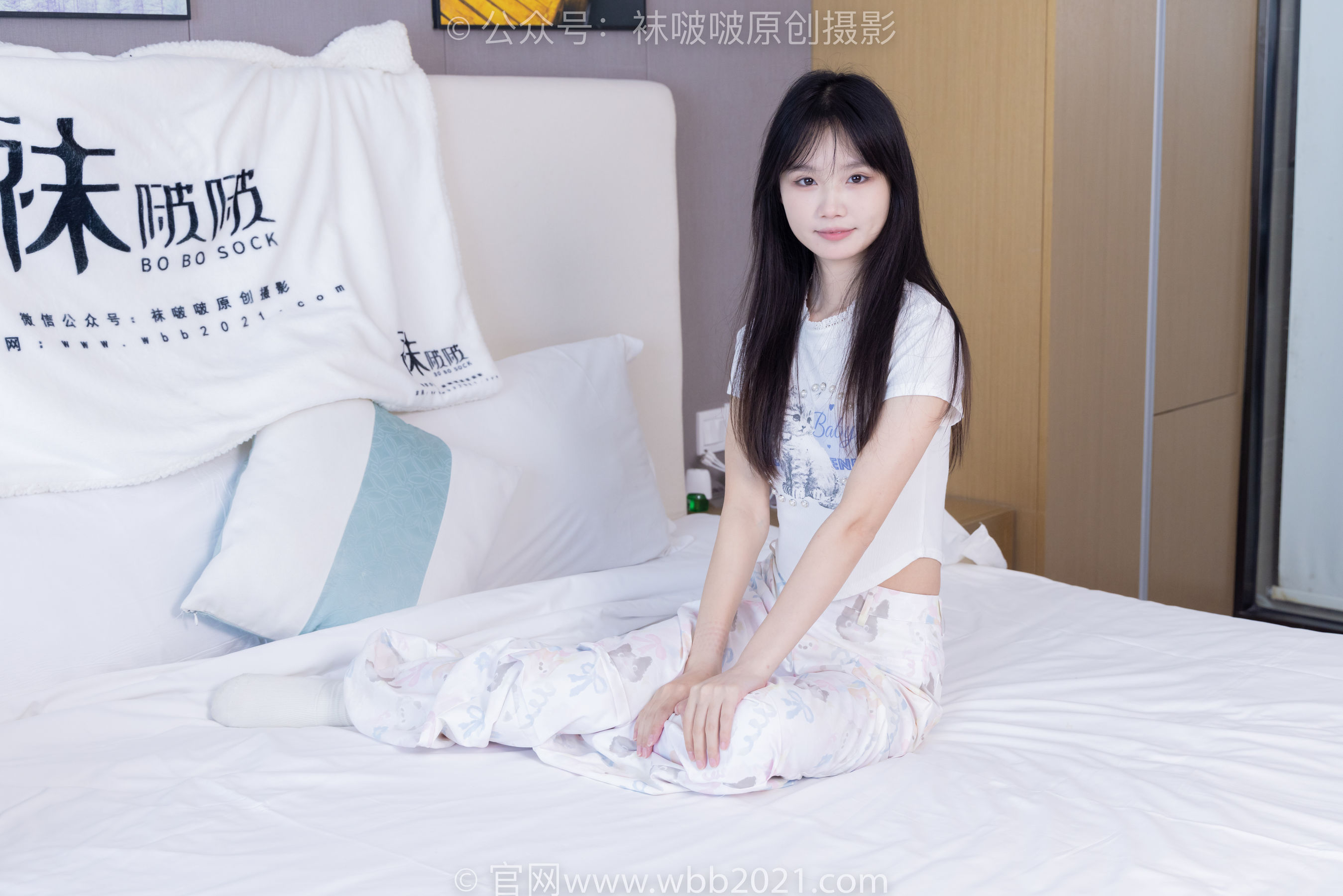 BoBoSocks袜啵啵 No.550 甜甜圈 - 板鞋自然穿脏白棉袜/(148P)