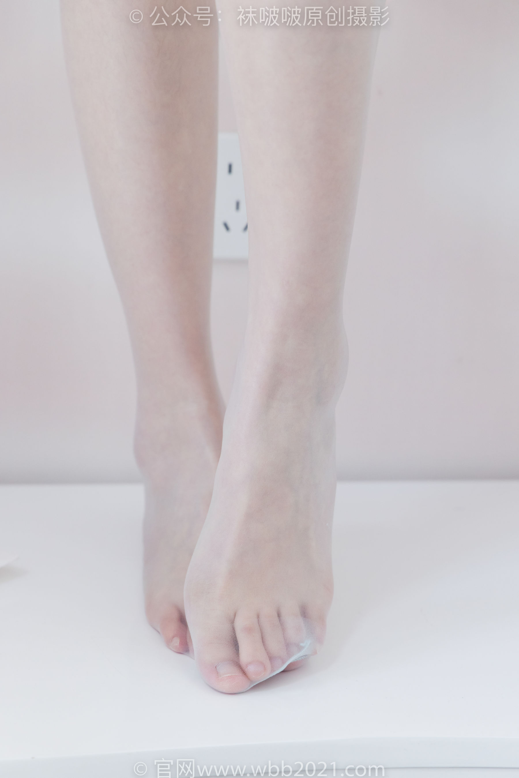 BoBoSocks袜啵啵 No.543 小甜豆 高跟鞋、油亮淡蓝丝、腰丝/(150P)