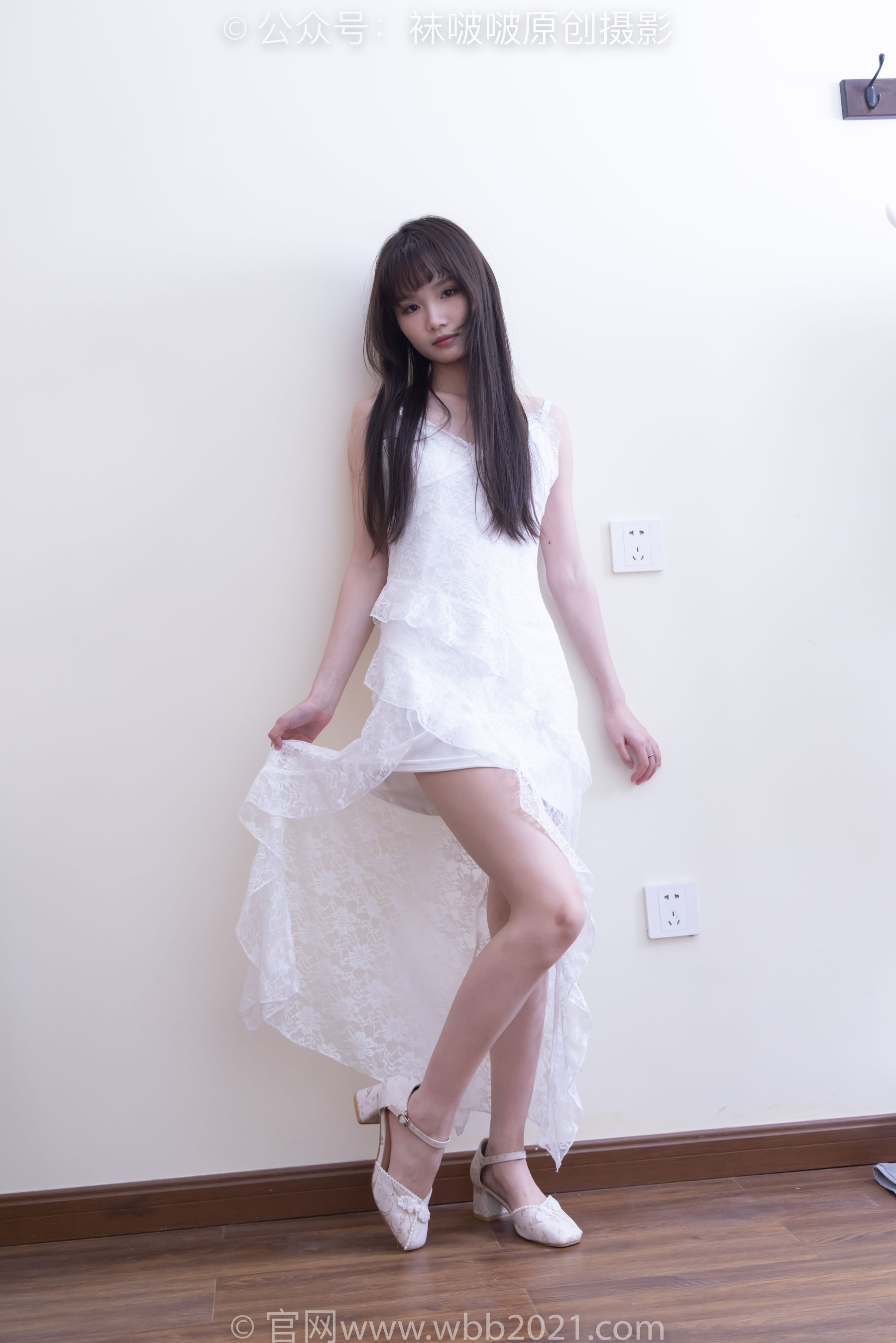 BoBoSocks袜啵啵 No.542 甜甜圈 高跟鞋、薄黑丝、薄肉丝、裸足、撕丝袜剧情/(160P)