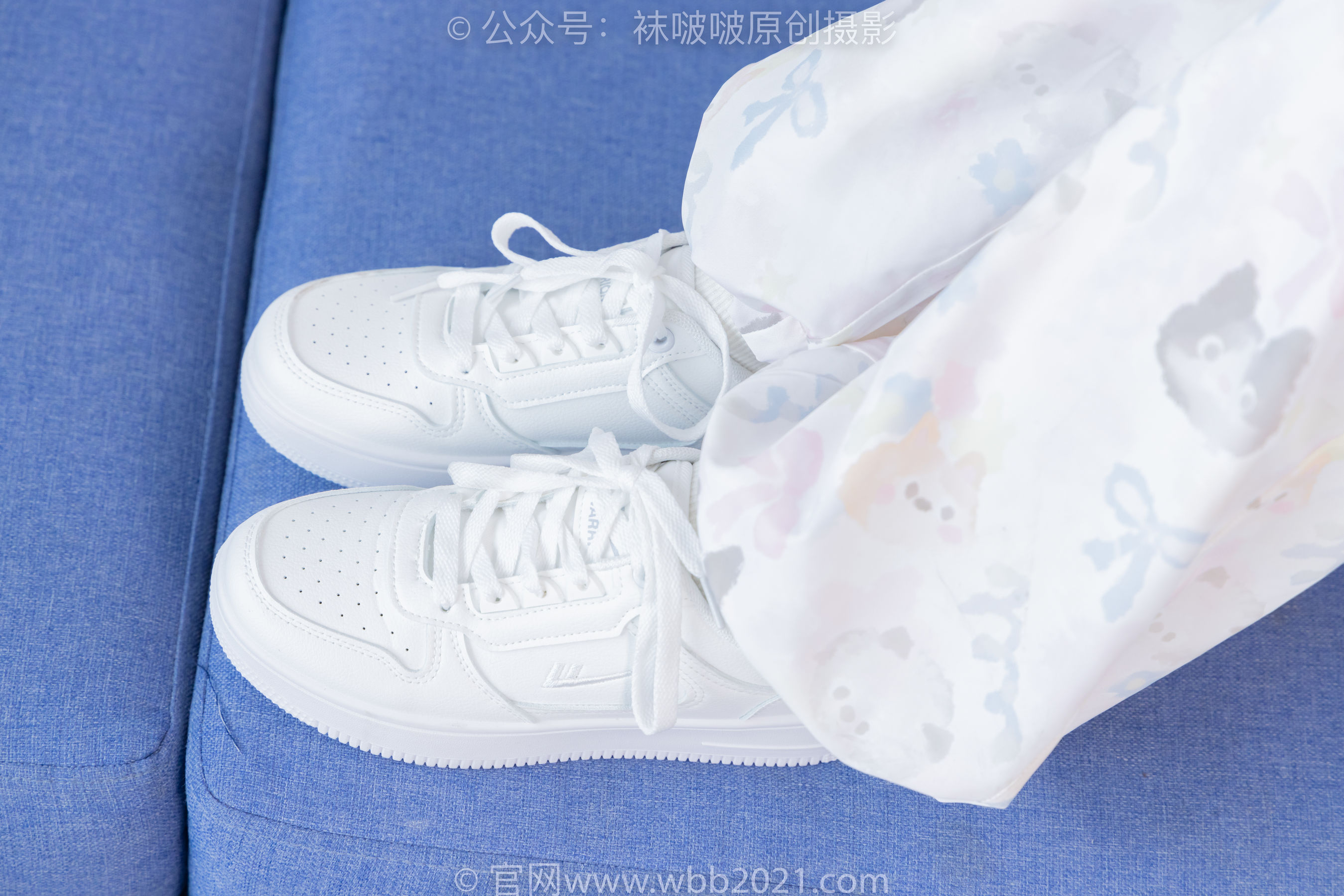 BoBoSocks袜啵啵 No.550 甜甜圈 - 板鞋自然穿脏白棉袜/(148P)