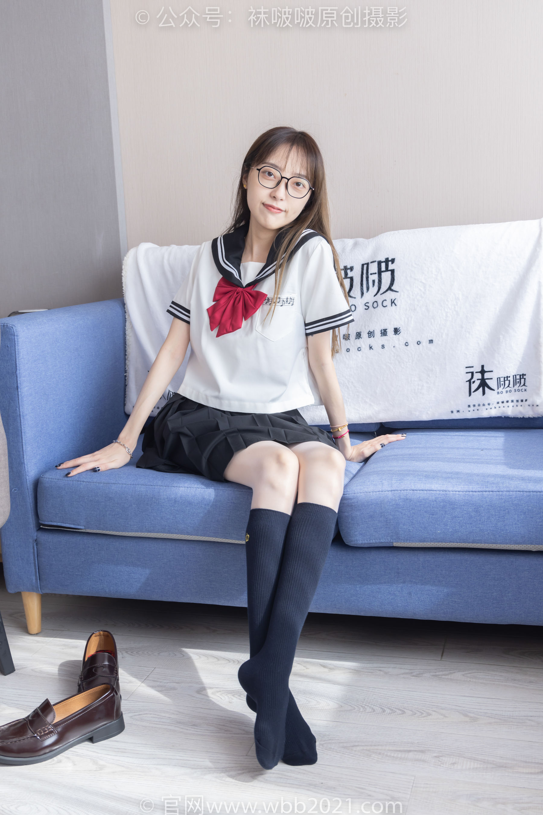 BoBoSocks袜啵啵 No.530 稚予 - 皮鞋、高跟鞋、深蓝色小腿棉袜、油亮白丝油亮肉丝、jk制服/(145P)