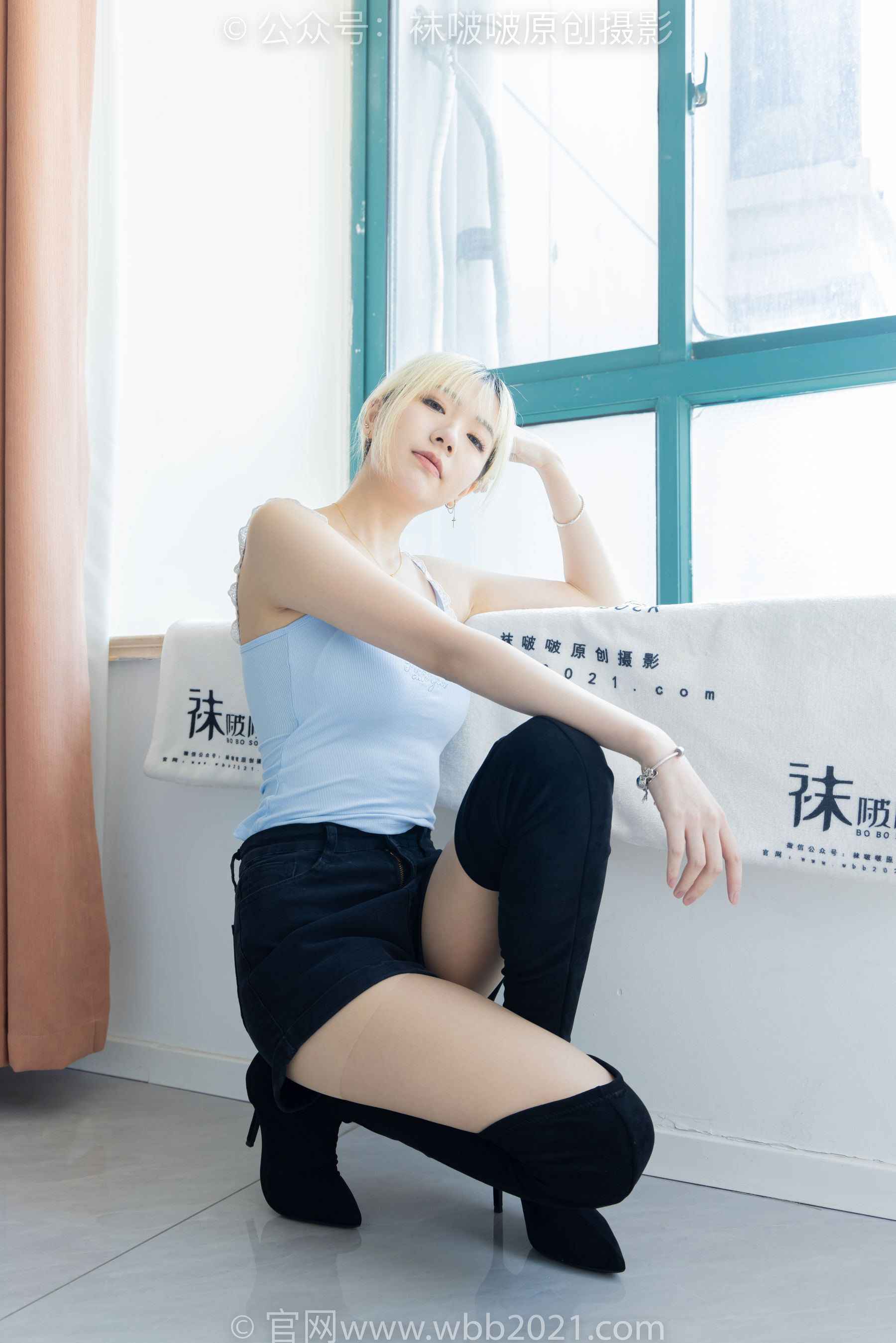 BoBoSocks袜啵啵 No.528 小甜豆 - 高跟长靴、薄白丝、薄黑丝、薄肉丝/(200P)