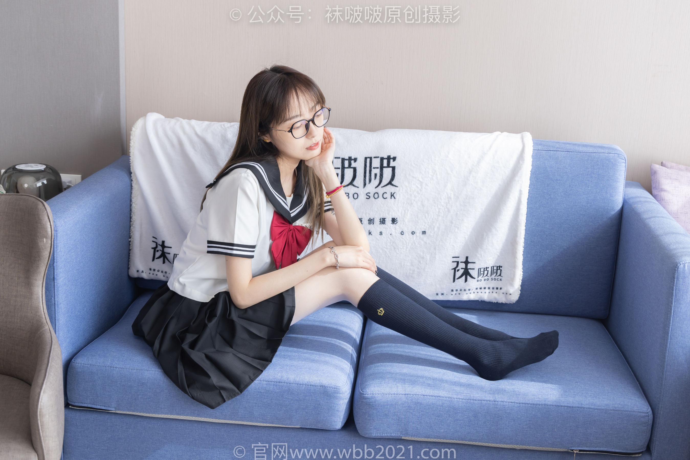 BoBoSocks袜啵啵 No.530 稚予 - 皮鞋、高跟鞋、深蓝色小腿棉袜、油亮白丝油亮肉丝、jk制服/(145P)