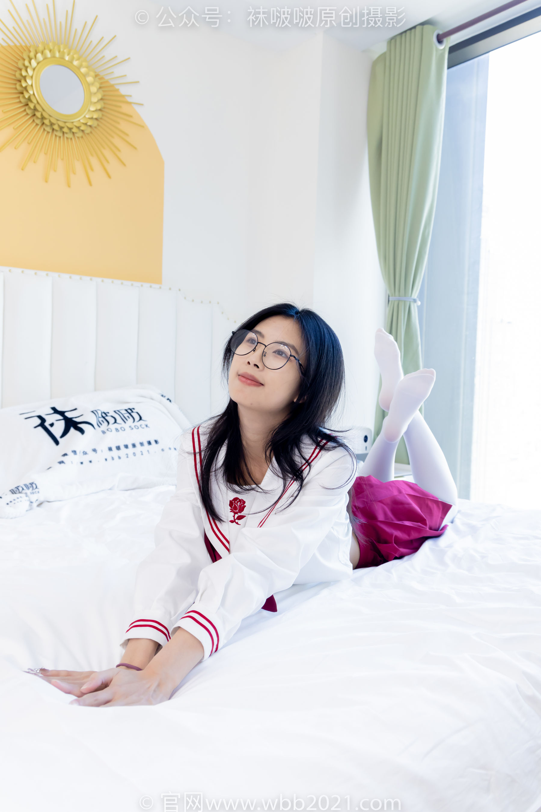 BoBoSocks袜啵啵 No.545 奶油 - 白色马丁靴、厚白丝、jk制服、瑜伽动作时用老头乐挠脚剧情/(144P)