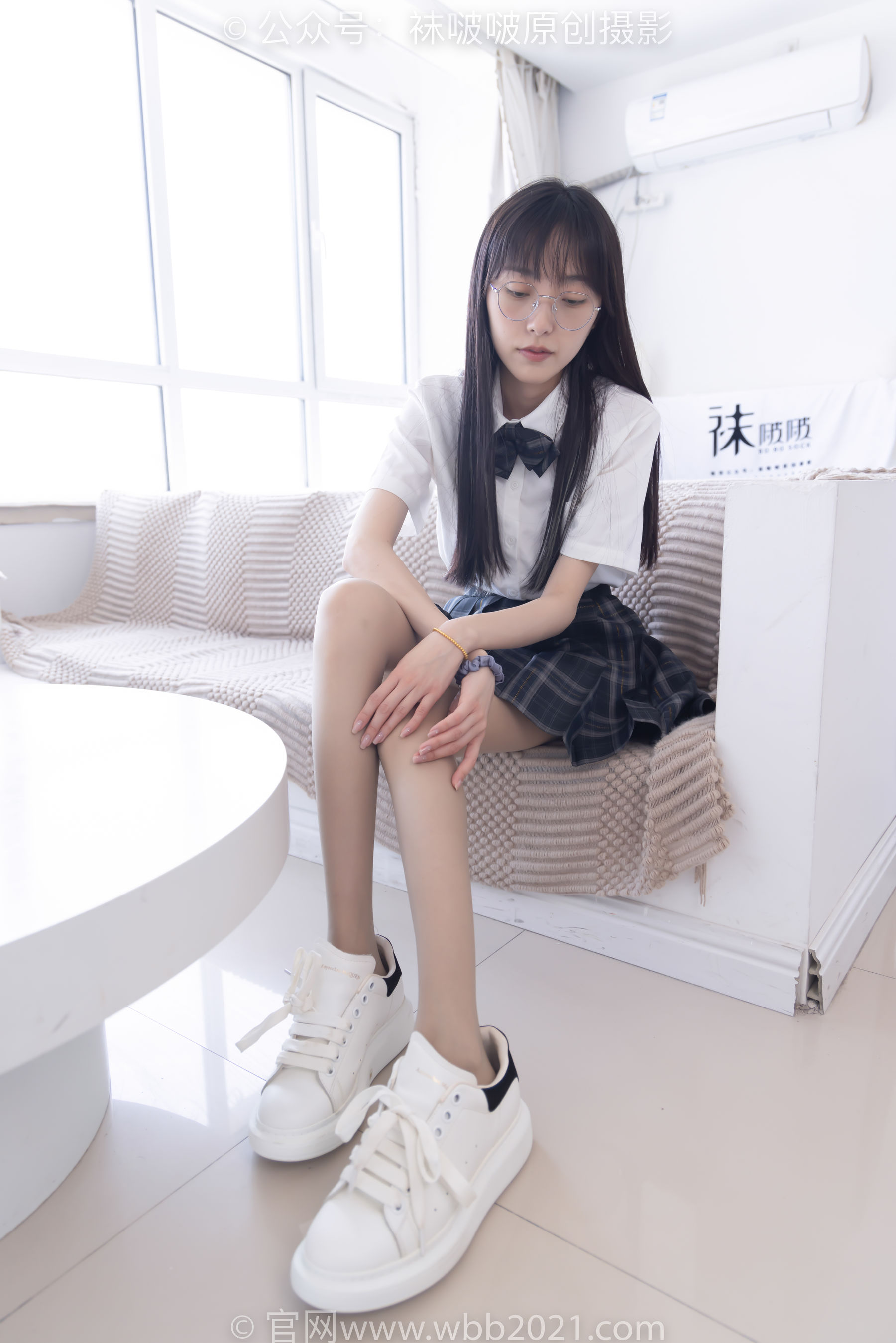 BoBoSocks袜啵啵 No.541 稚予 - 两双板鞋、薄灰丝、薄肉丝、jk制服/(140P)