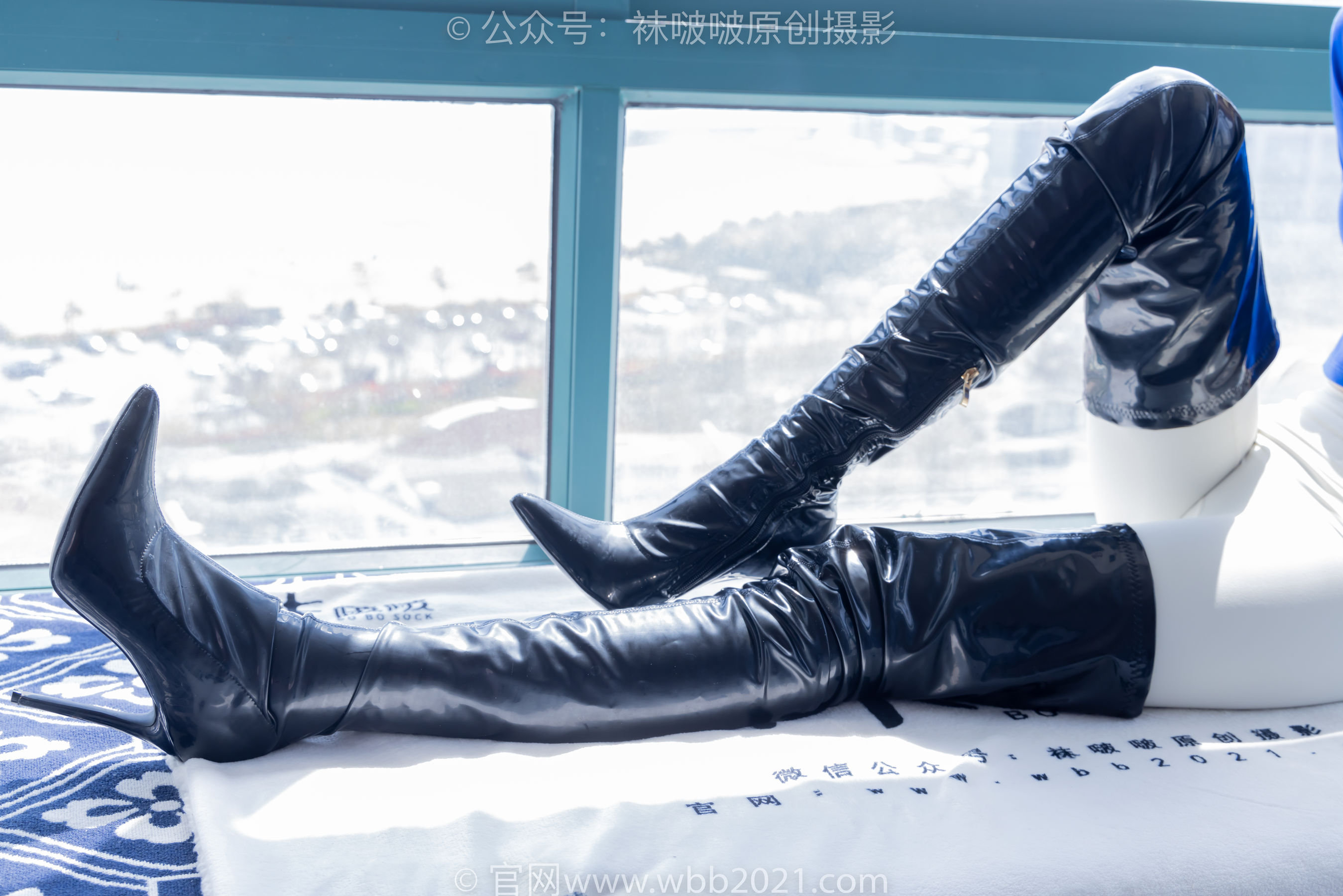 BoBoSocks袜啵啵 No.534 小甜豆 - 高跟长靴、油亮薄黑丝叠穿薄肉丝五指袜、瑜伽短裤裤里丝/(180P)