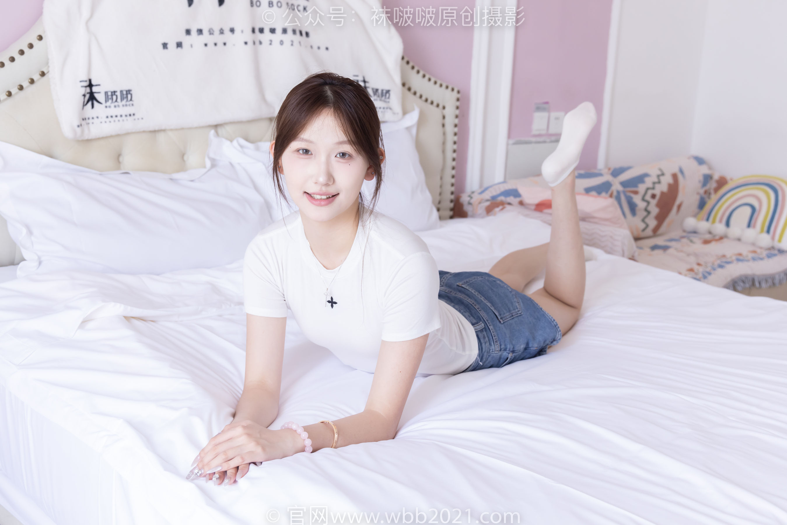 BoBoSocks袜啵啵 No.553 香菜 - 板鞋、短白棉袜、裸足/(152P)