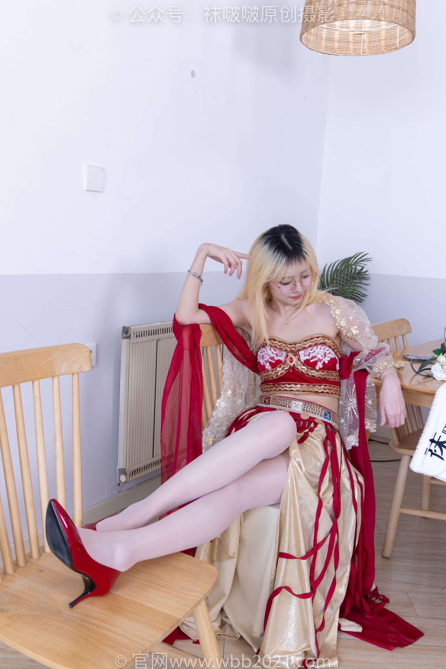 BoBoSocks袜啵啵 No.540 小甜豆 - 高跟鞋、油亮薄白丝/(145P)