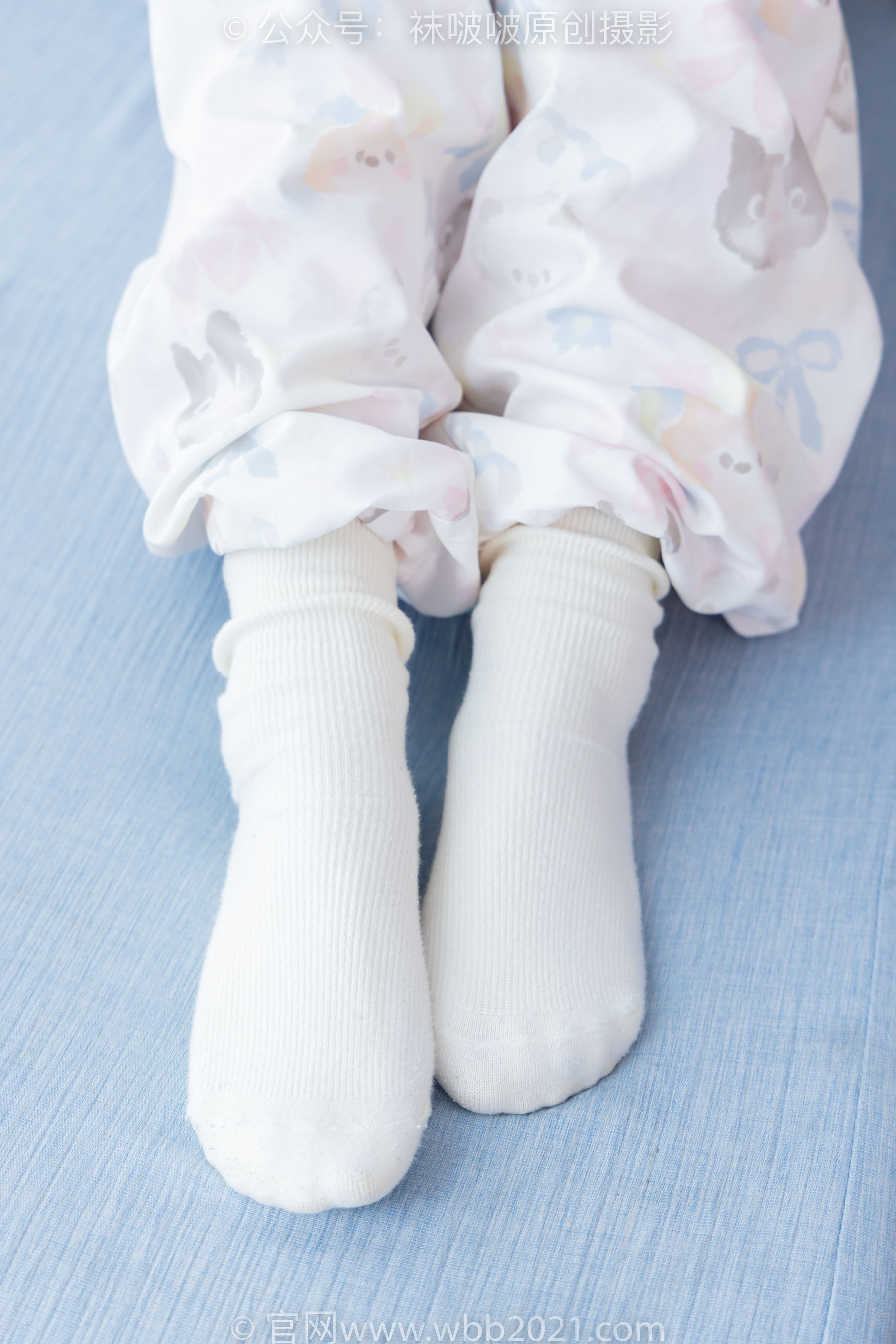 BoBoSocks袜啵啵 No.550 甜甜圈 - 板鞋自然穿脏白棉袜/(148P)