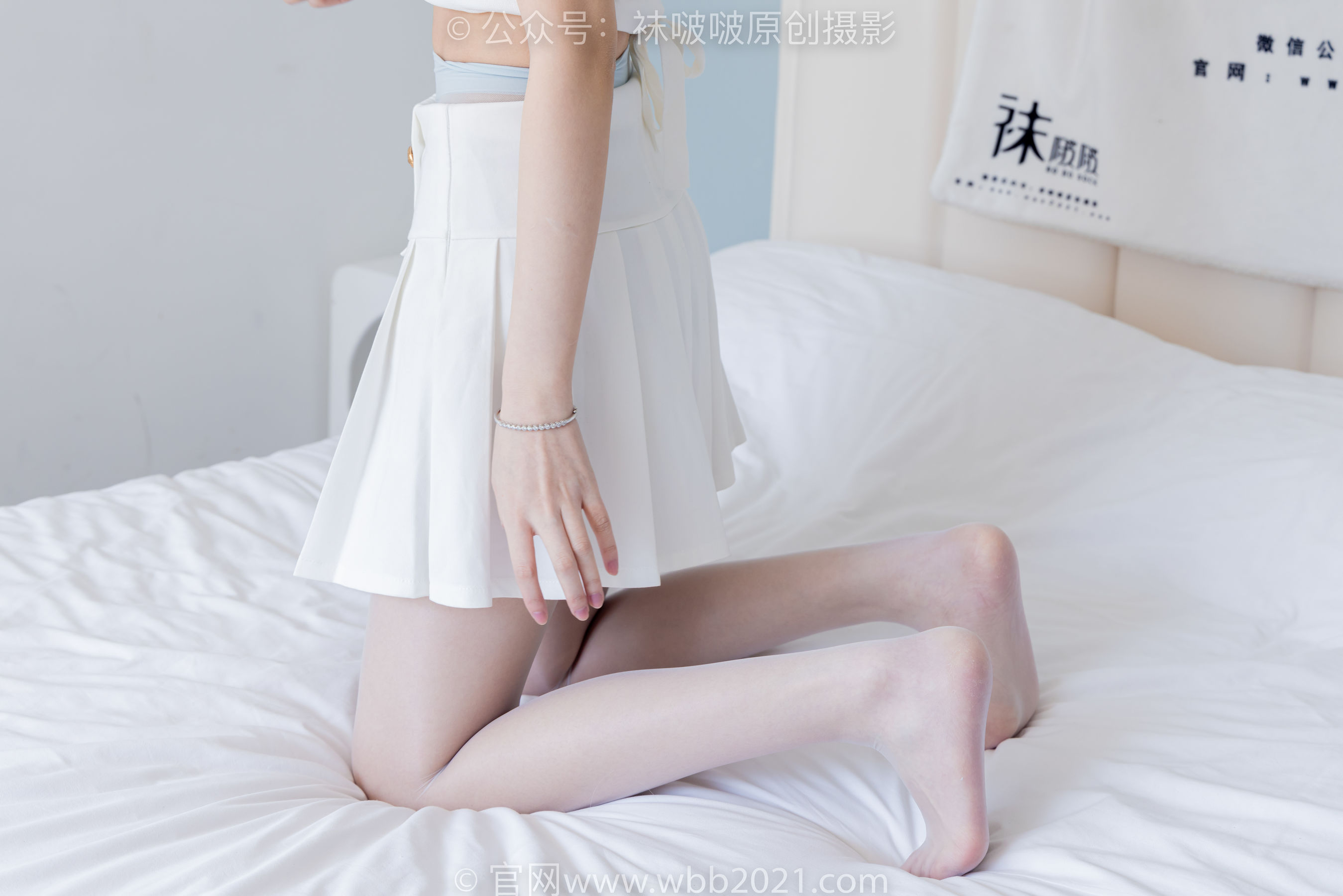 BoBoSocks袜啵啵 No.543 小甜豆 高跟鞋、油亮淡蓝丝、腰丝/(150P)