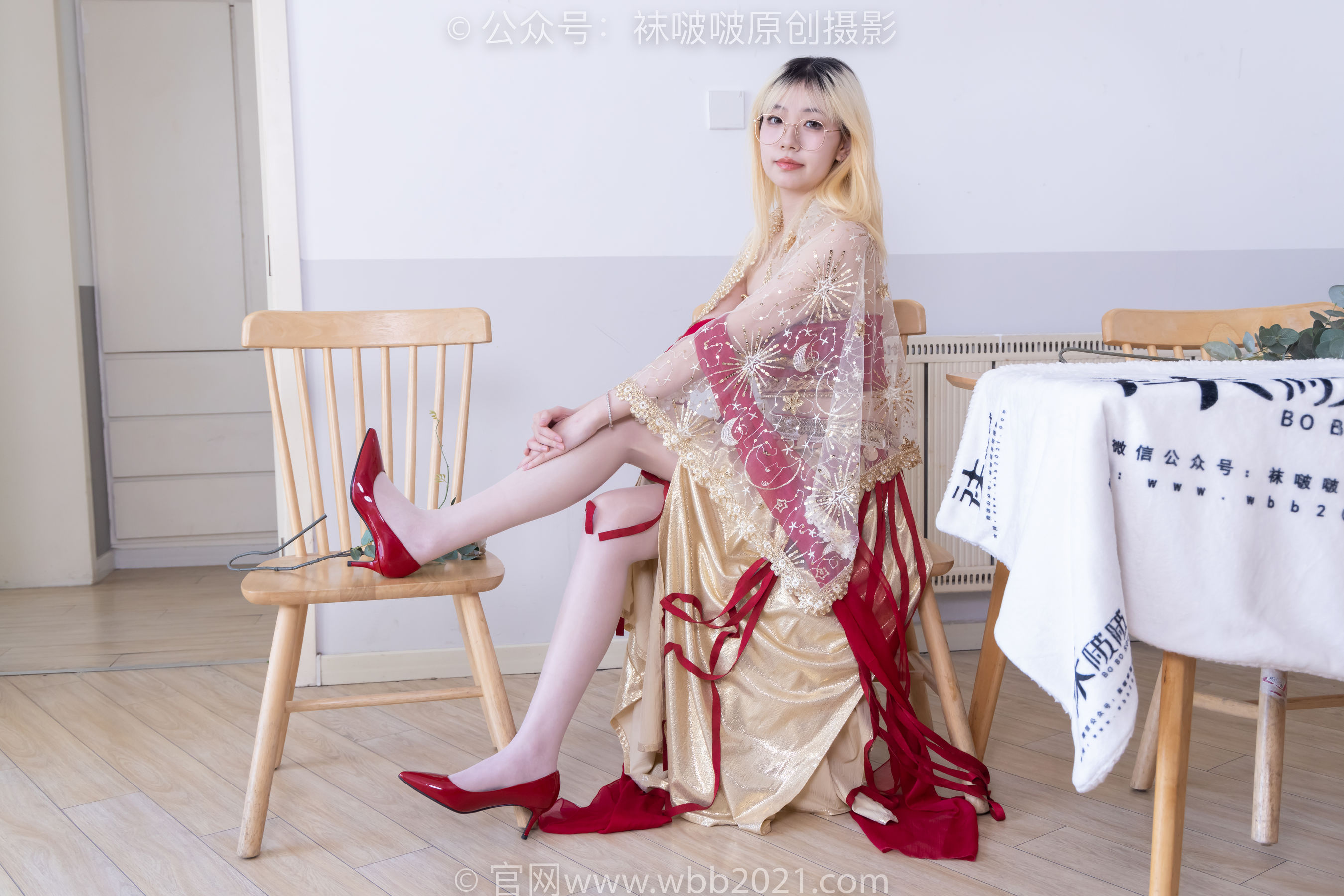 BoBoSocks袜啵啵 No.540 小甜豆 - 高跟鞋、油亮薄白丝/(145P)