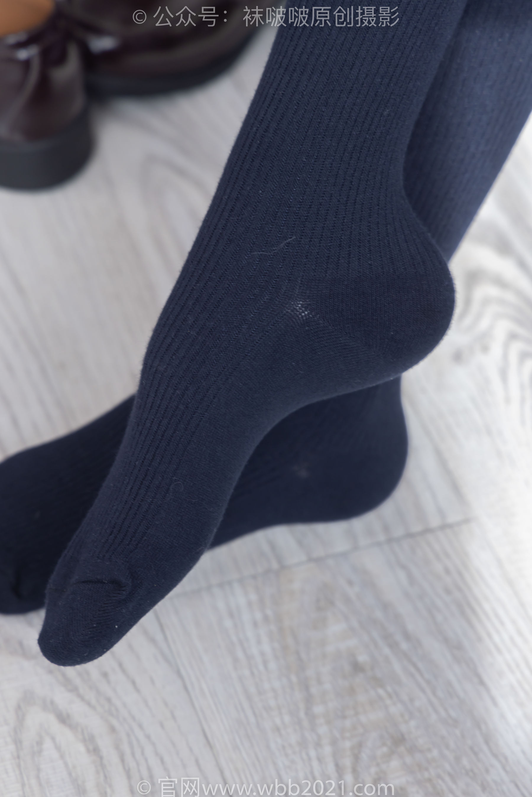 BoBoSocks袜啵啵 No.530 稚予 - 皮鞋、高跟鞋、深蓝色小腿棉袜、油亮白丝油亮肉丝、jk制服/(145P)