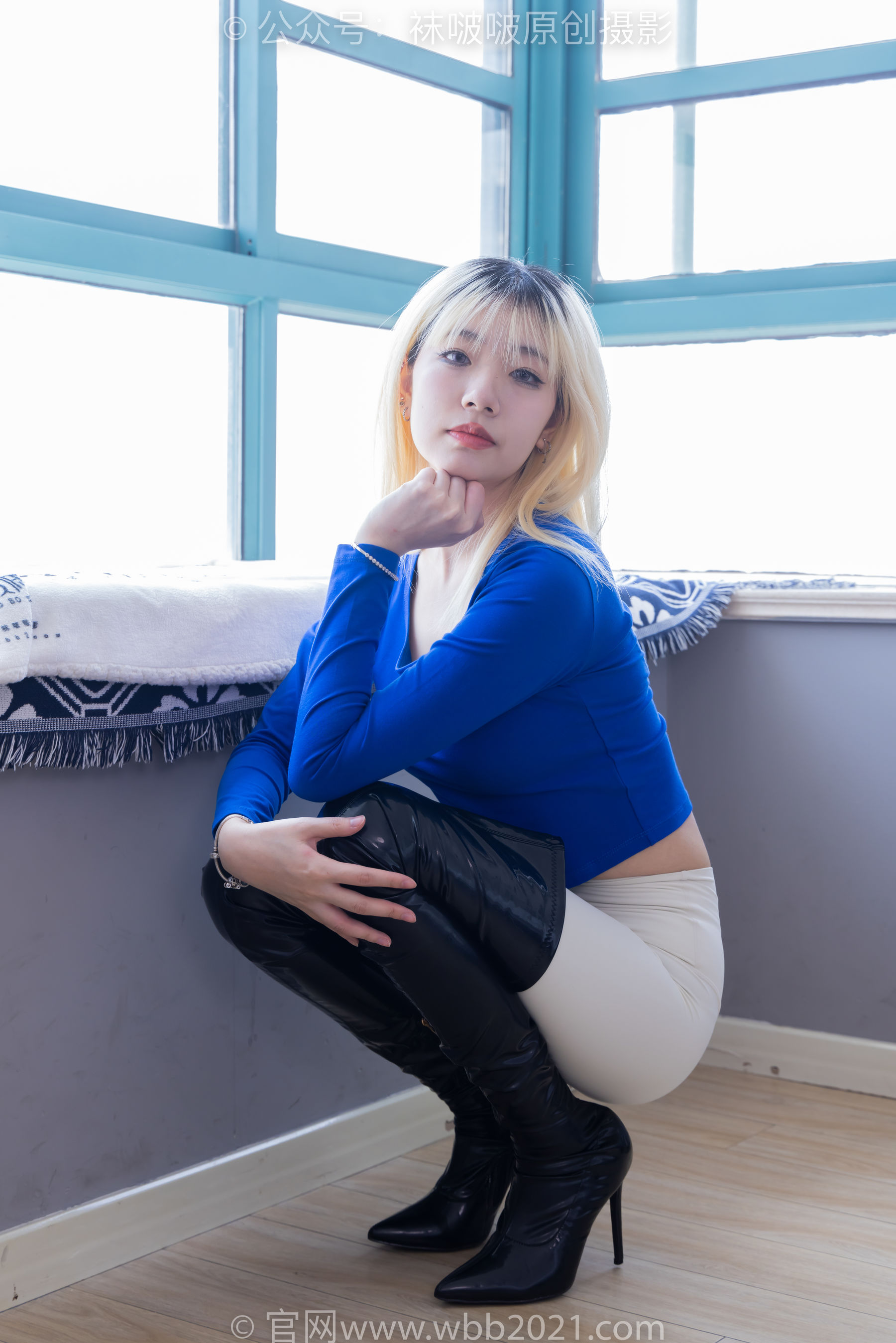 BoBoSocks袜啵啵 No.534 小甜豆 - 高跟长靴、油亮薄黑丝叠穿薄肉丝五指袜、瑜伽短裤裤里丝/(180P)