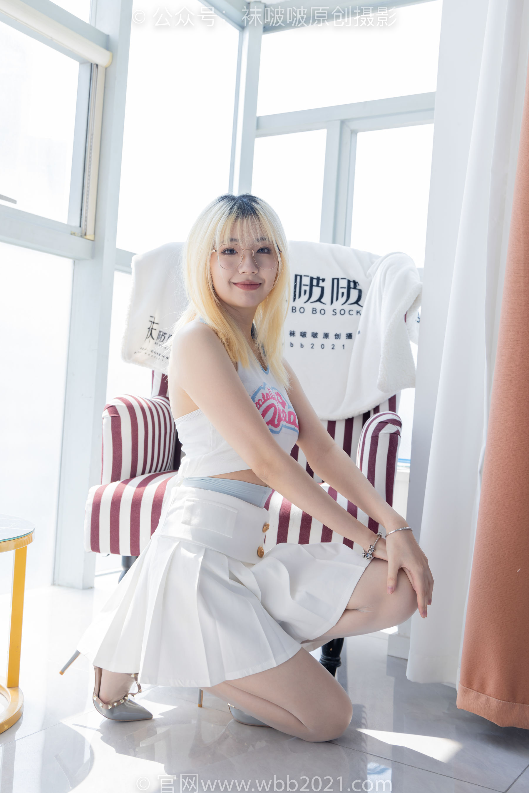 BoBoSocks袜啵啵 No.543 小甜豆 高跟鞋、油亮淡蓝丝、腰丝/(150P)