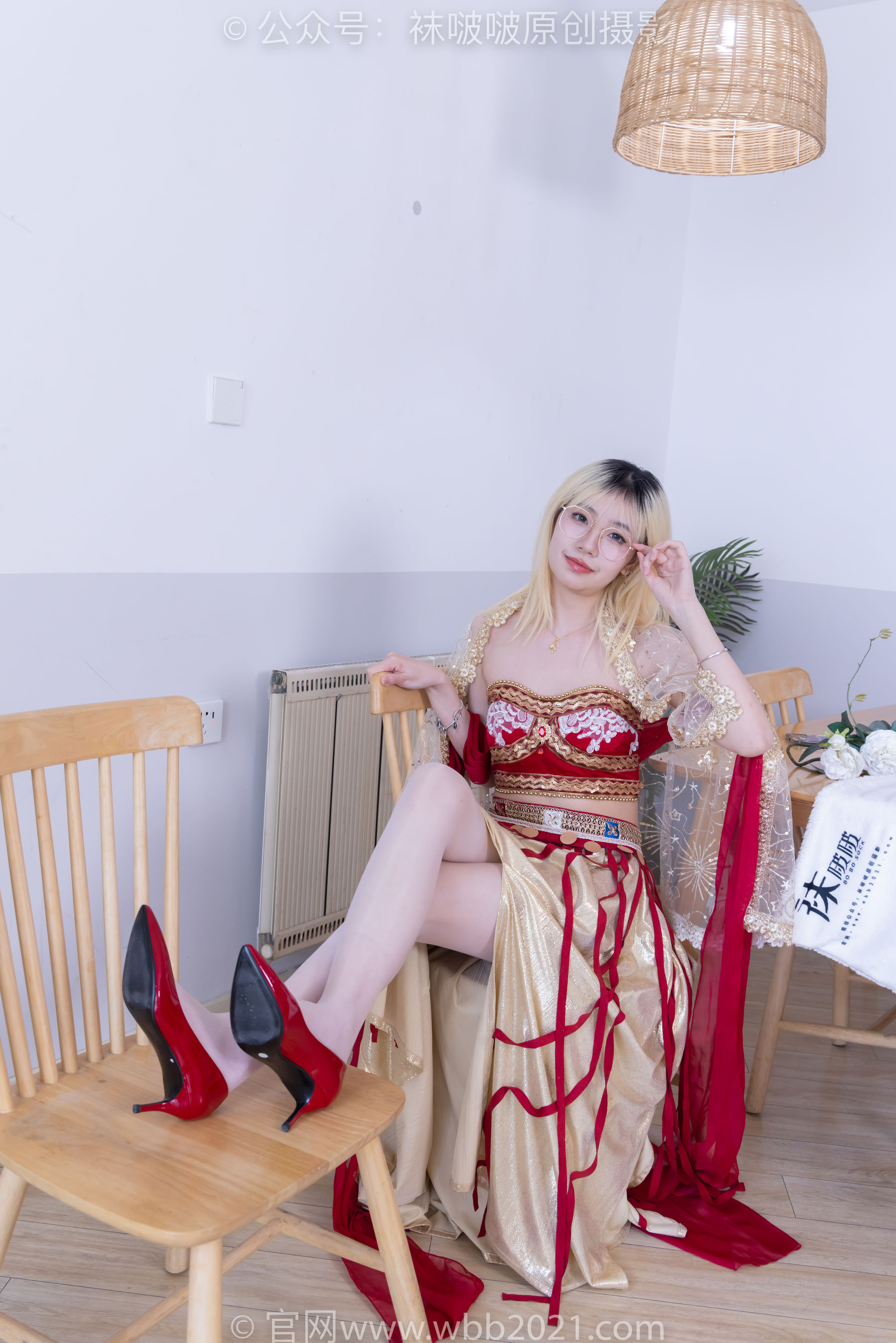 BoBoSocks袜啵啵 No.540 小甜豆 - 高跟鞋、油亮薄白丝/(145P)