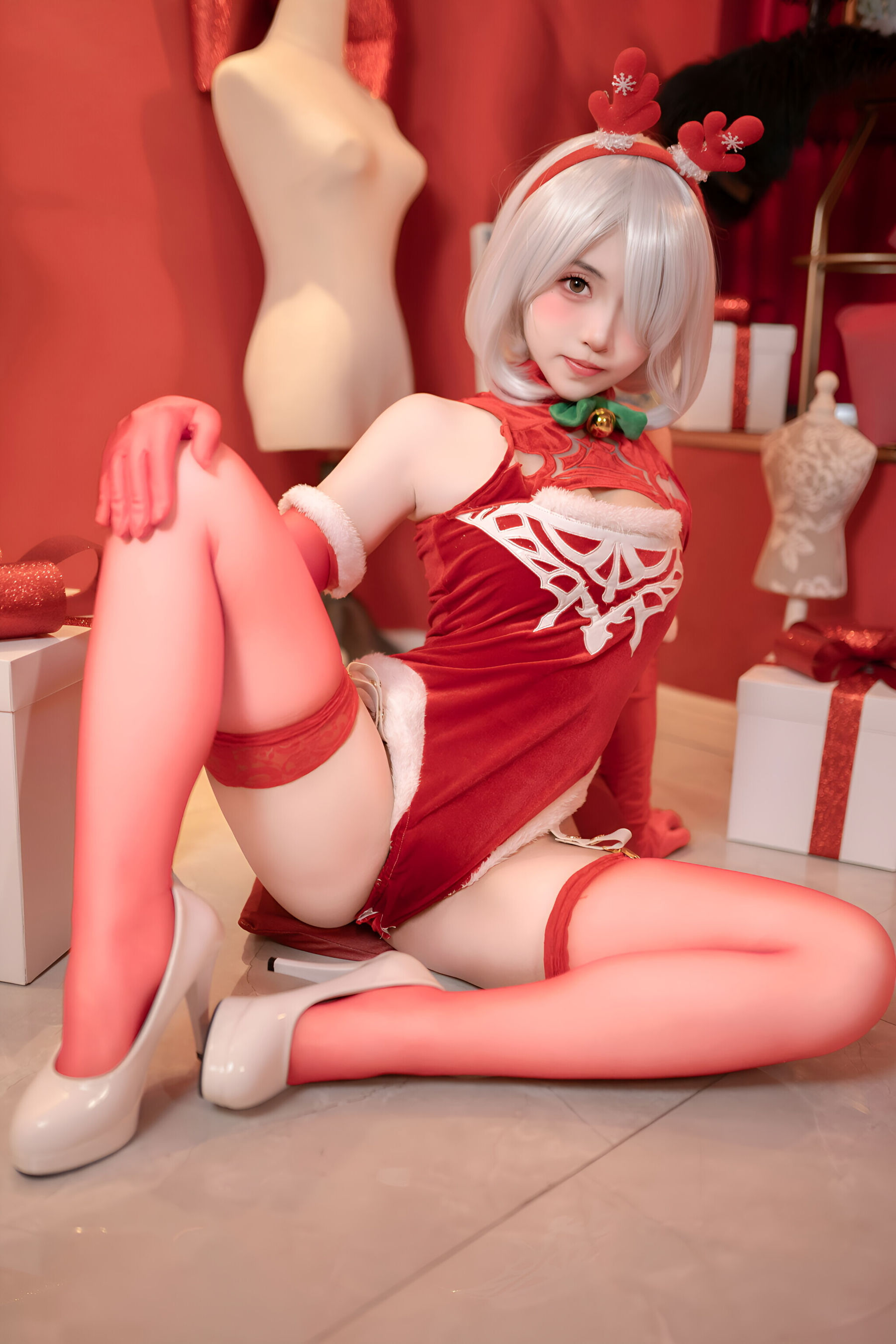 Bangni邦尼 - 圣诞尼尔 红裙御姐/(105P)