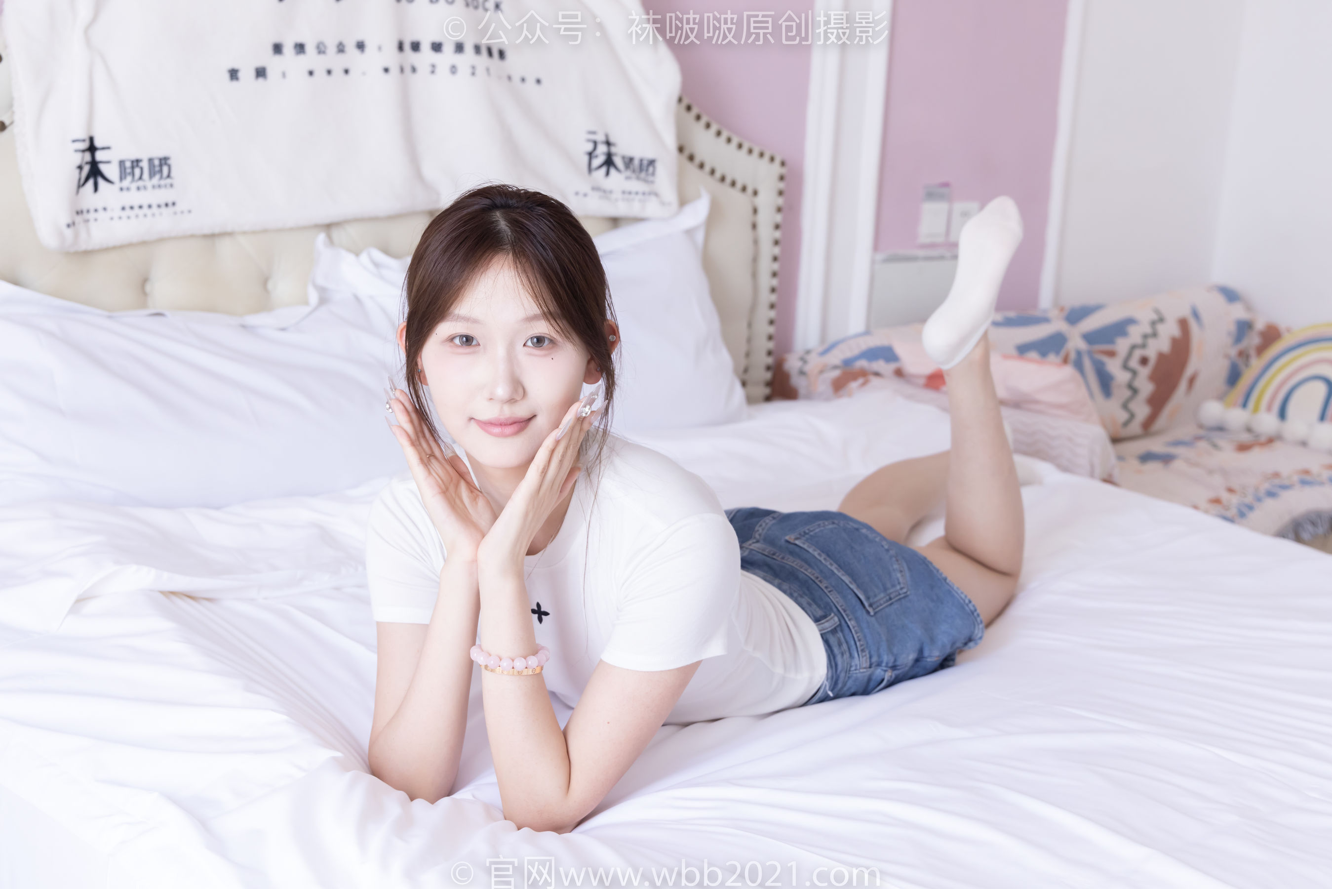 BoBoSocks袜啵啵 No.553 香菜 - 板鞋、短白棉袜、裸足/(152P)