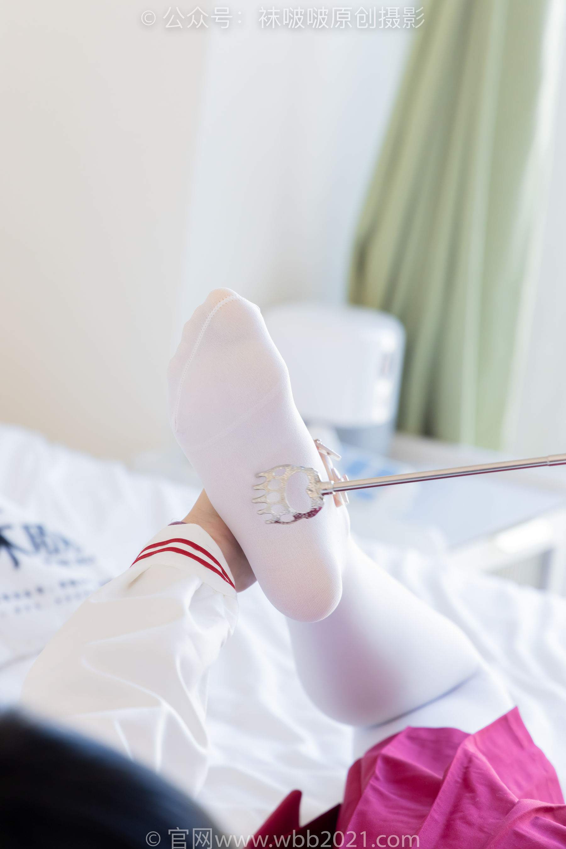 BoBoSocks袜啵啵 No.545 奶油 - 白色马丁靴、厚白丝、jk制服、瑜伽动作时用老头乐挠脚剧情/(144P)