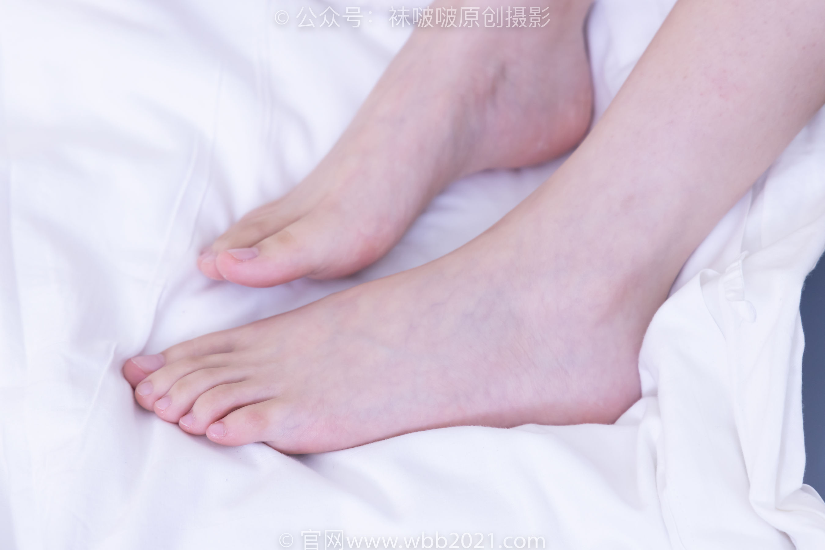 BoBoSocks袜啵啵 No.542 甜甜圈 高跟鞋、薄黑丝、薄肉丝、裸足、撕丝袜剧情/(160P)