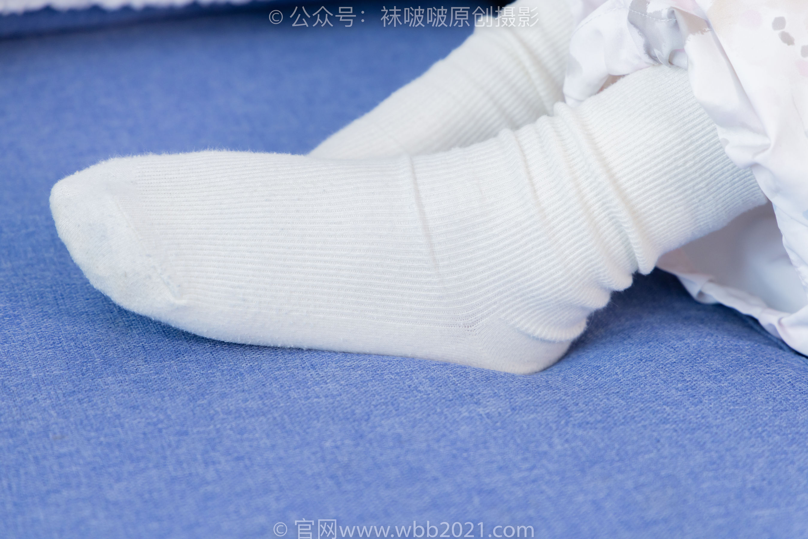 BoBoSocks袜啵啵 No.550 甜甜圈 - 板鞋自然穿脏白棉袜/(148P)