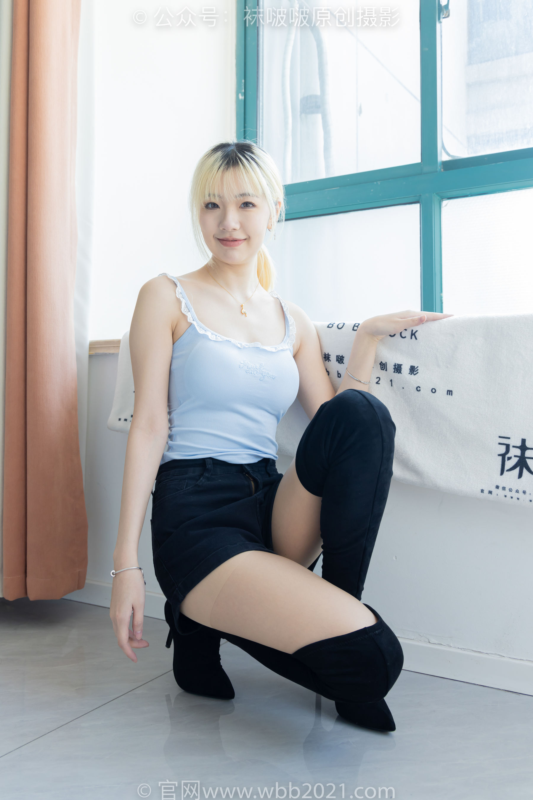 BoBoSocks袜啵啵 No.528 小甜豆 - 高跟长靴、薄白丝、薄黑丝、薄肉丝/(200P)